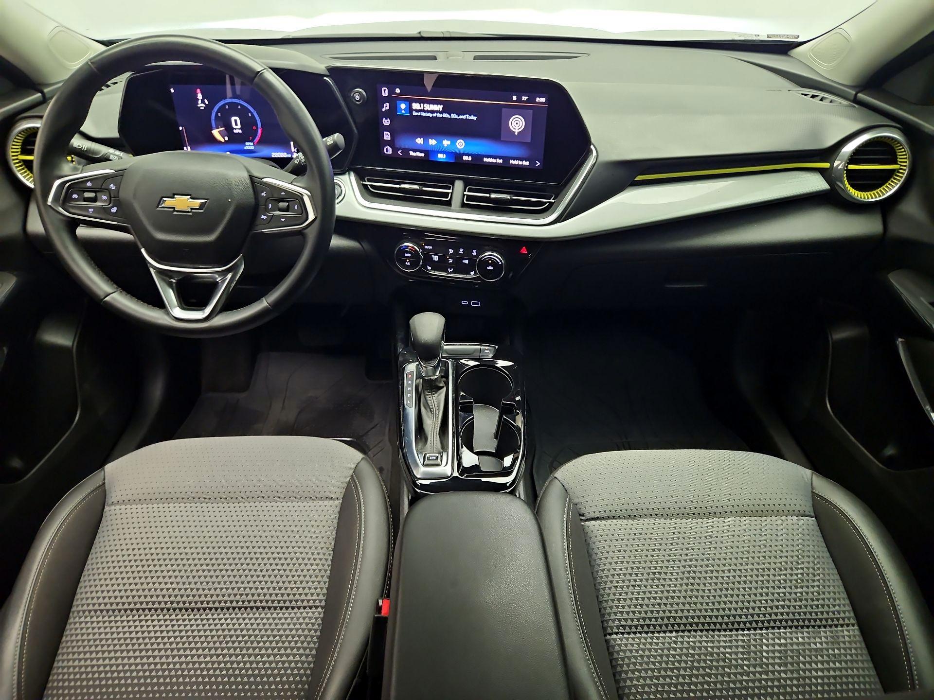 Thumbnail: 2025 Chevrolet Trax - 9