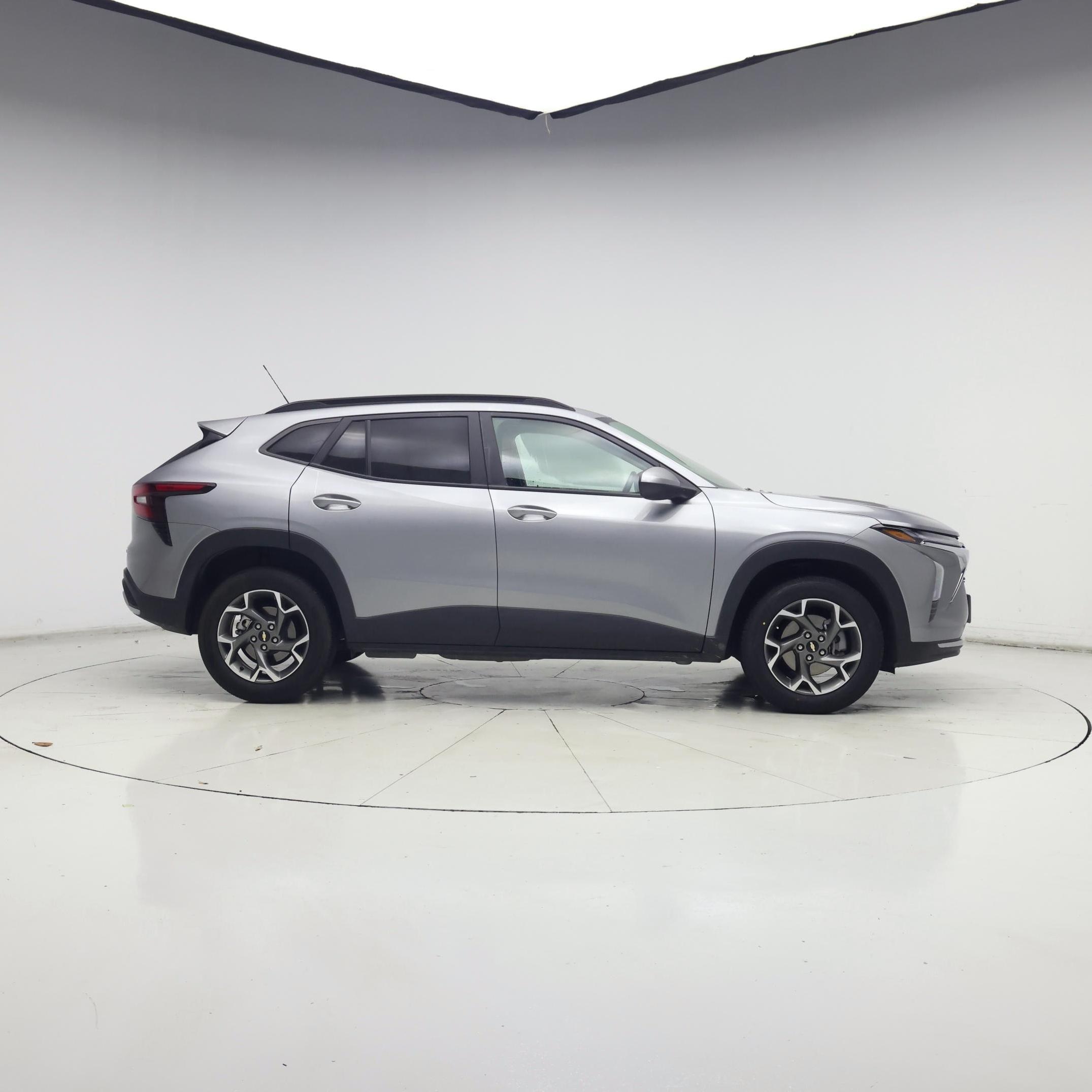 Thumbnail: 2025 Chevrolet Trax - 7