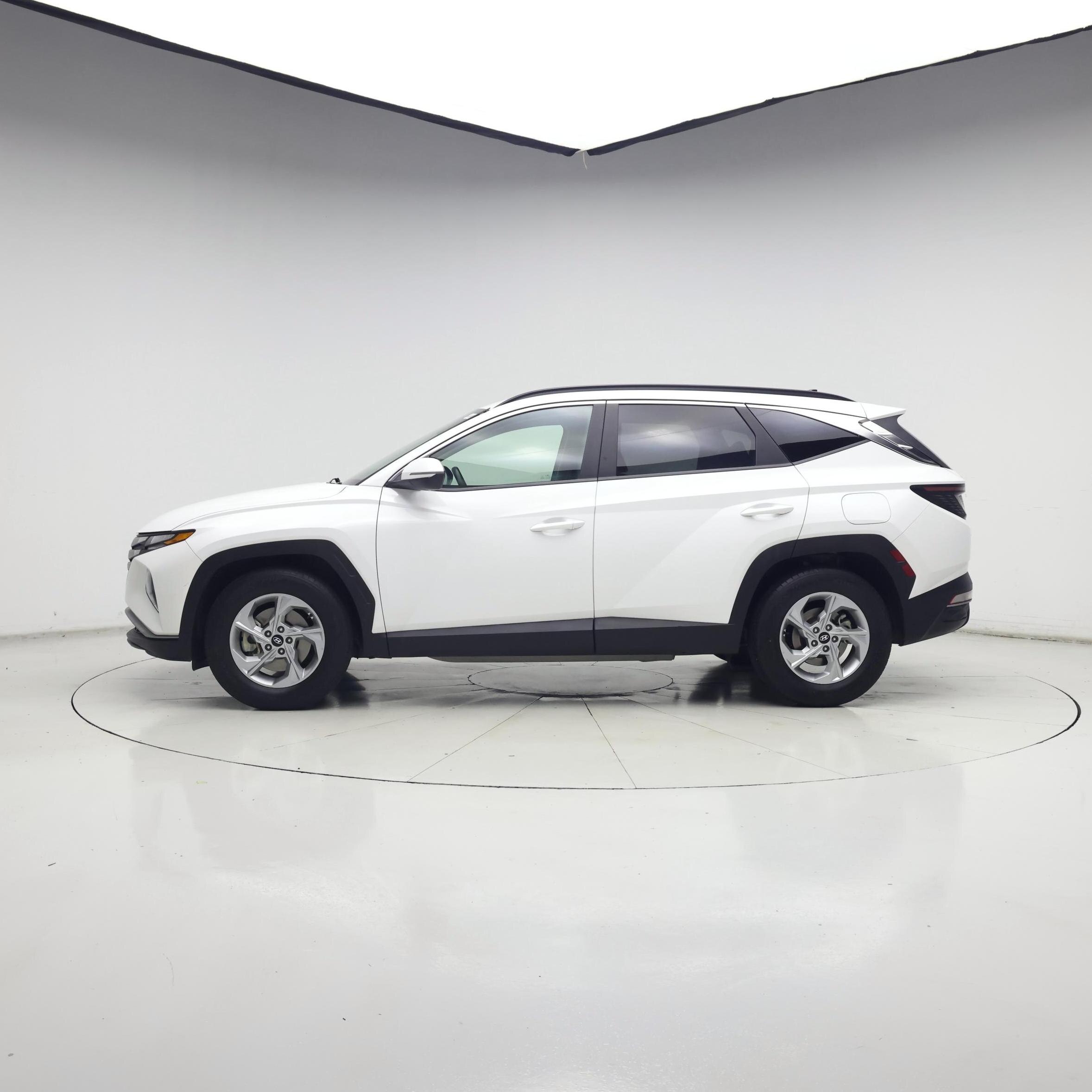Thumbnail: 2023 Hyundai Tucson - 3