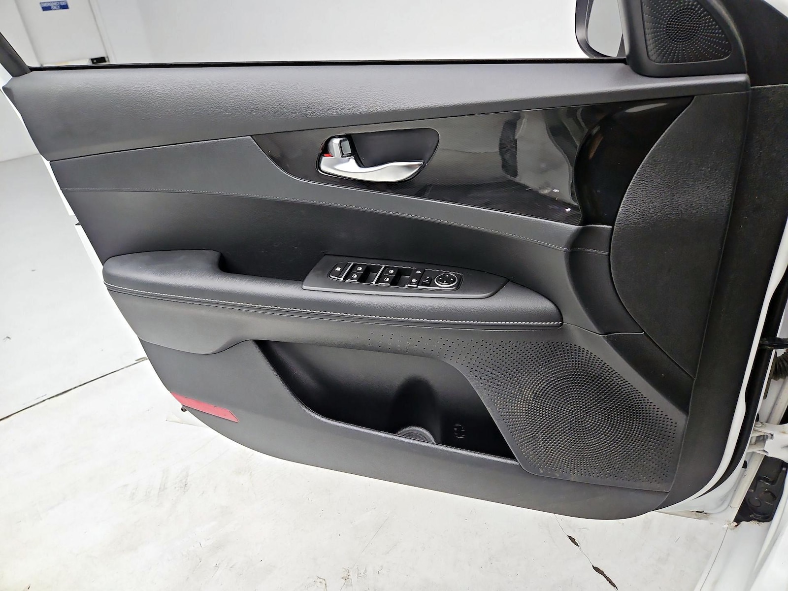 2024 Kia Forte GT-Line - Photo 13