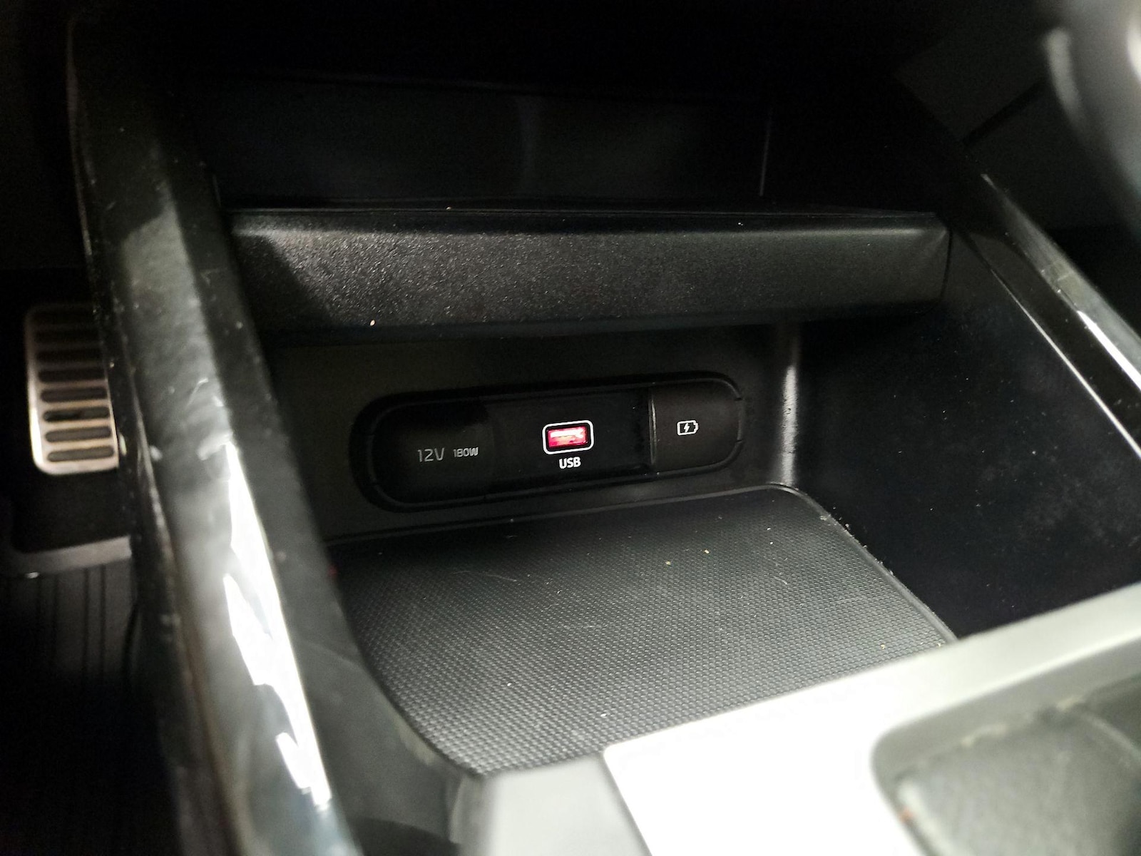 2024 Kia Forte GT-Line - Photo 20