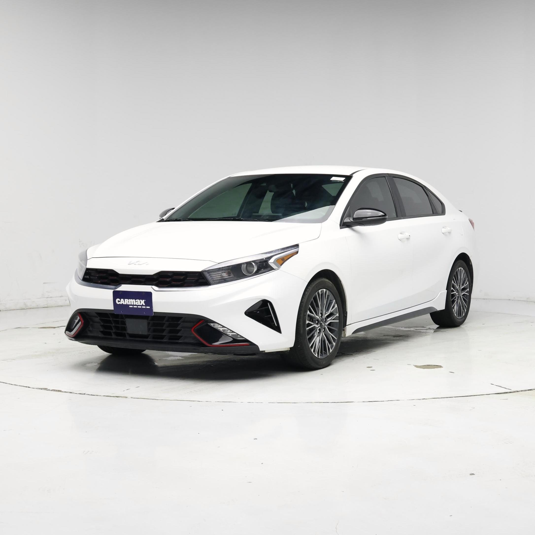 Thumbnail: 2024 Kia Forte - 4