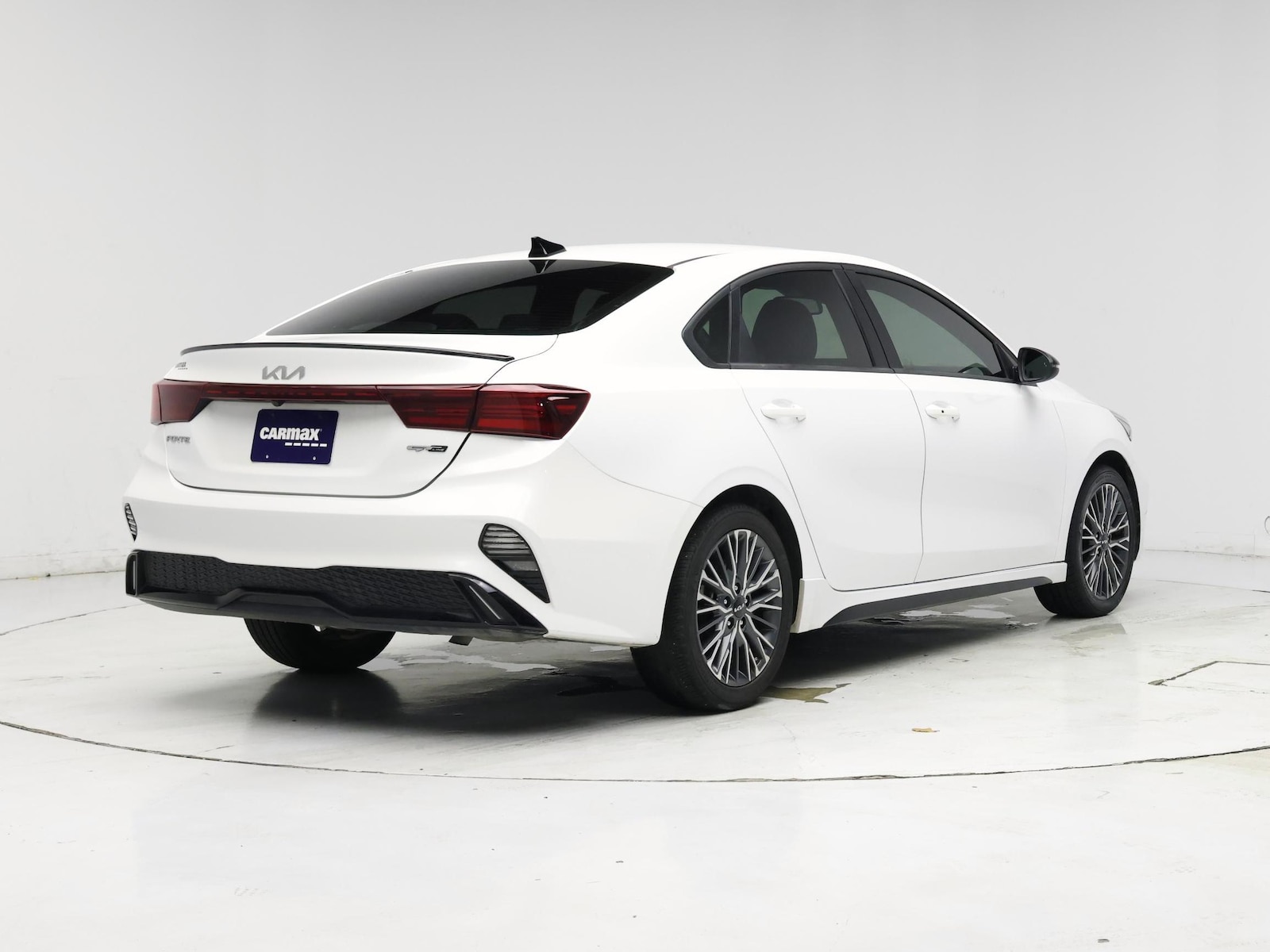 2024 Kia Forte GT-Line - Photo 9