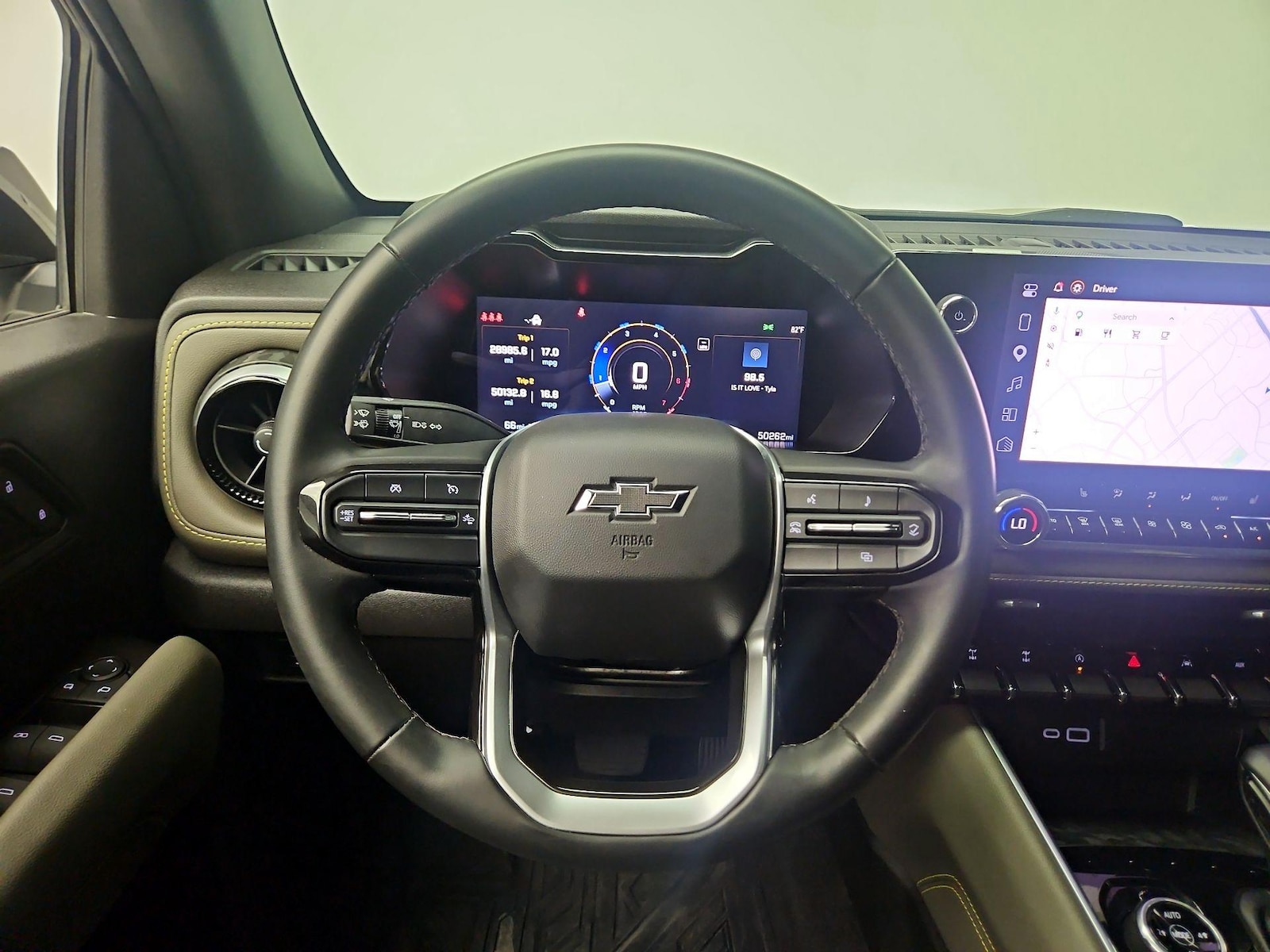 2024 Chevrolet Colorado ZR2 - Photo 11