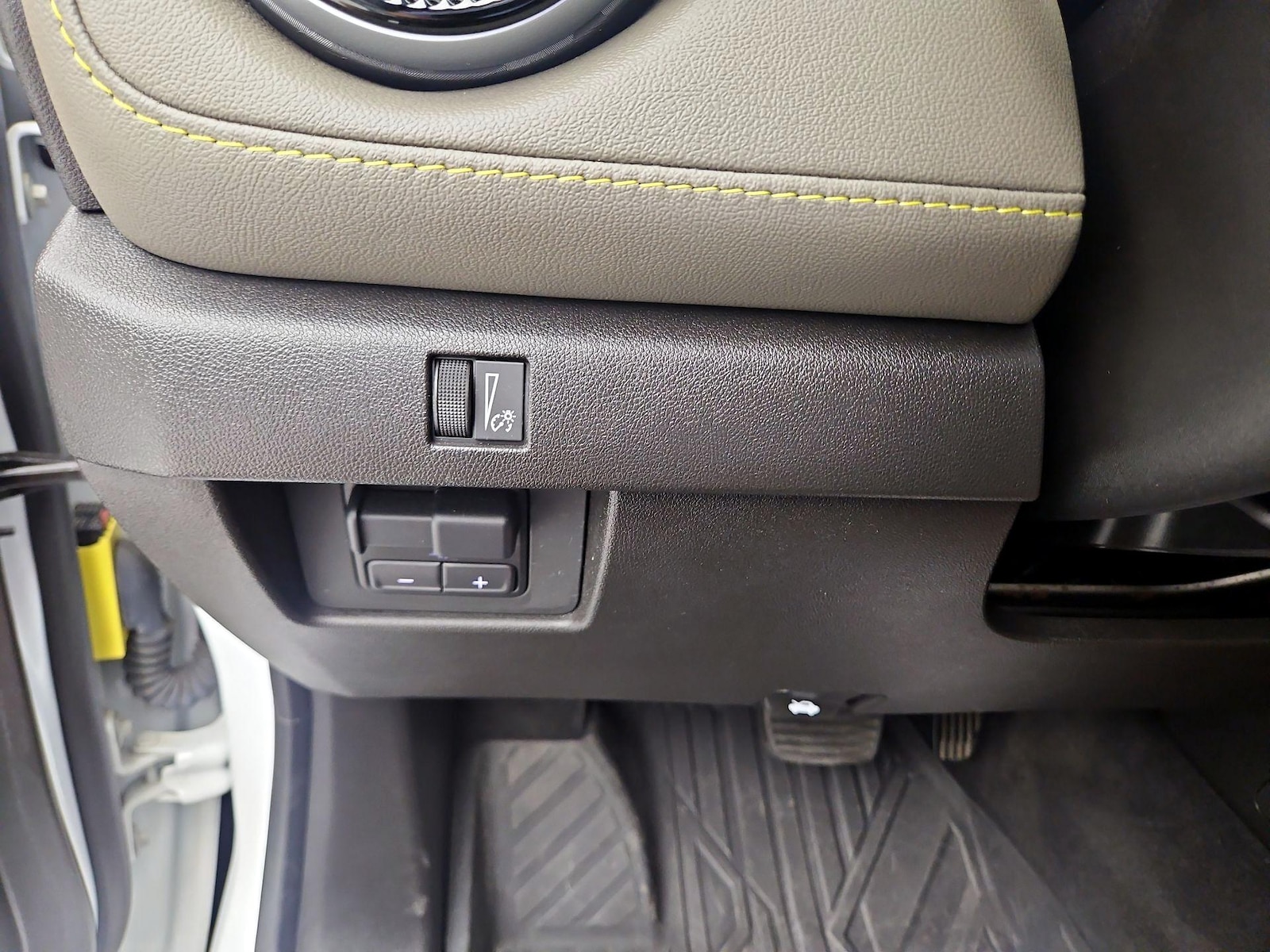 2024 Chevrolet Colorado ZR2 - Photo 14
