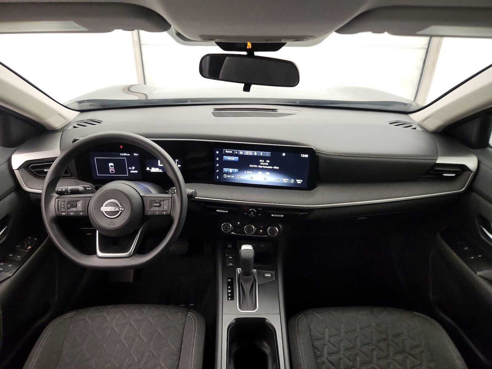 2025 Nissan Kicks SV - Photo 10