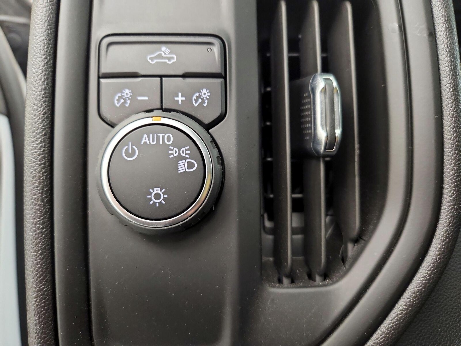 2022 Chevrolet Silverado 1500 LTD Custom, photo 14