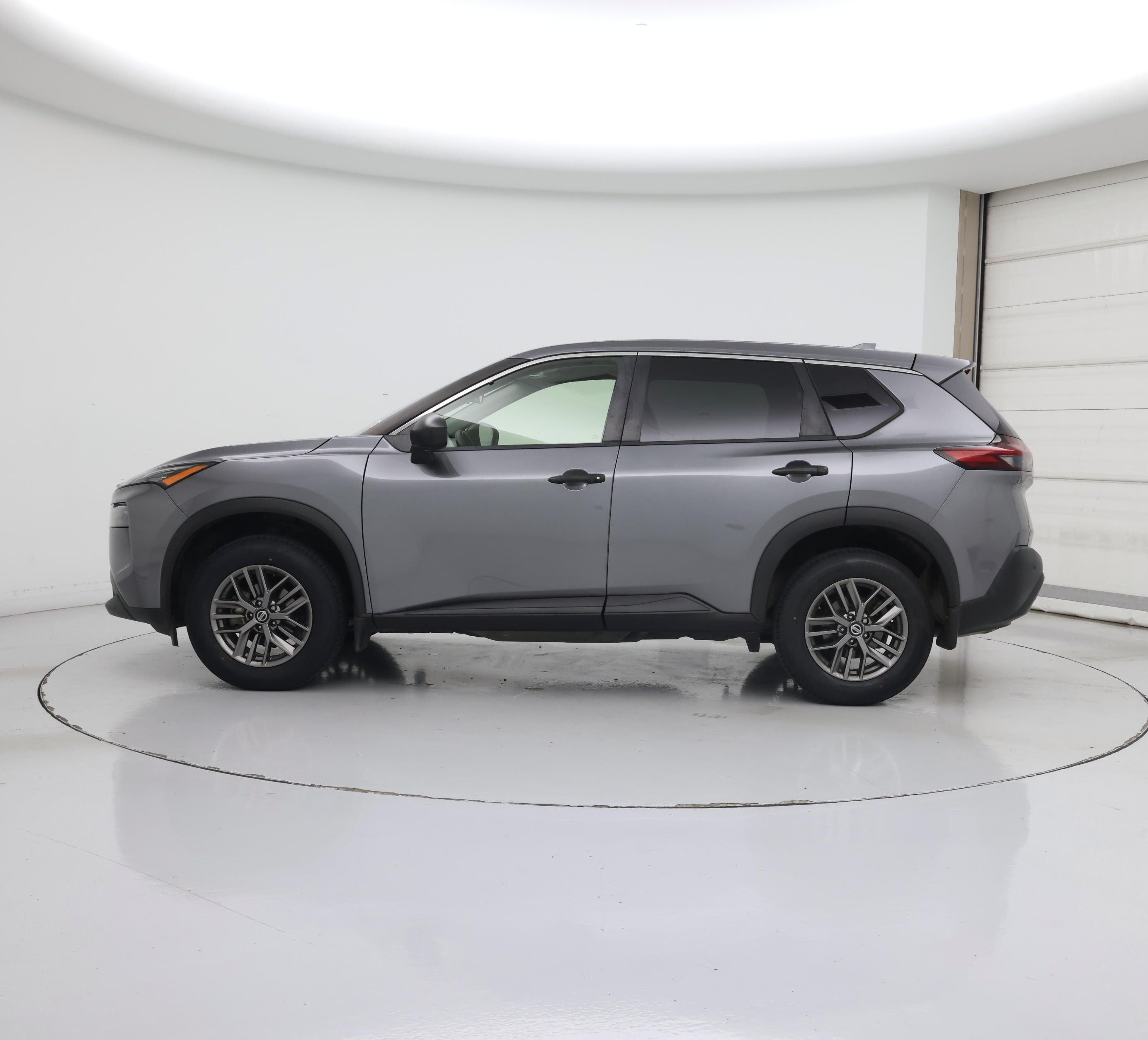 Thumbnail: 2021 Nissan Rogue - 3