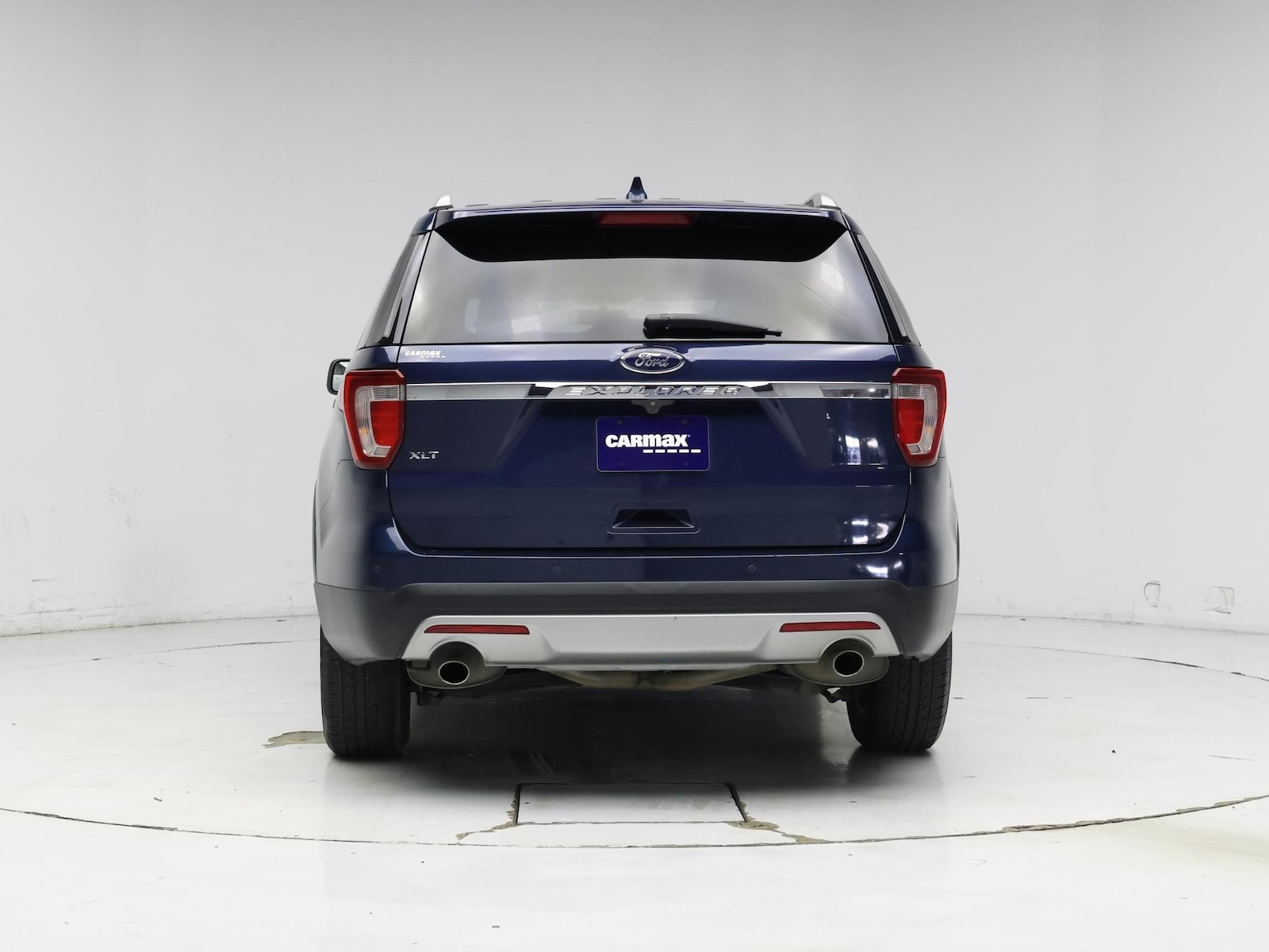 2017 Ford Explorer XLT - Photo 7