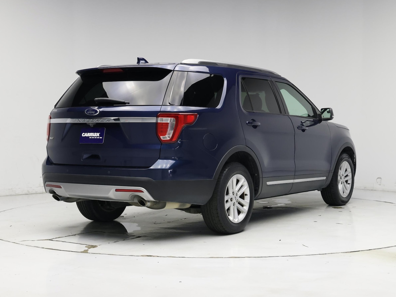 2017 Ford Explorer XLT - Photo 9