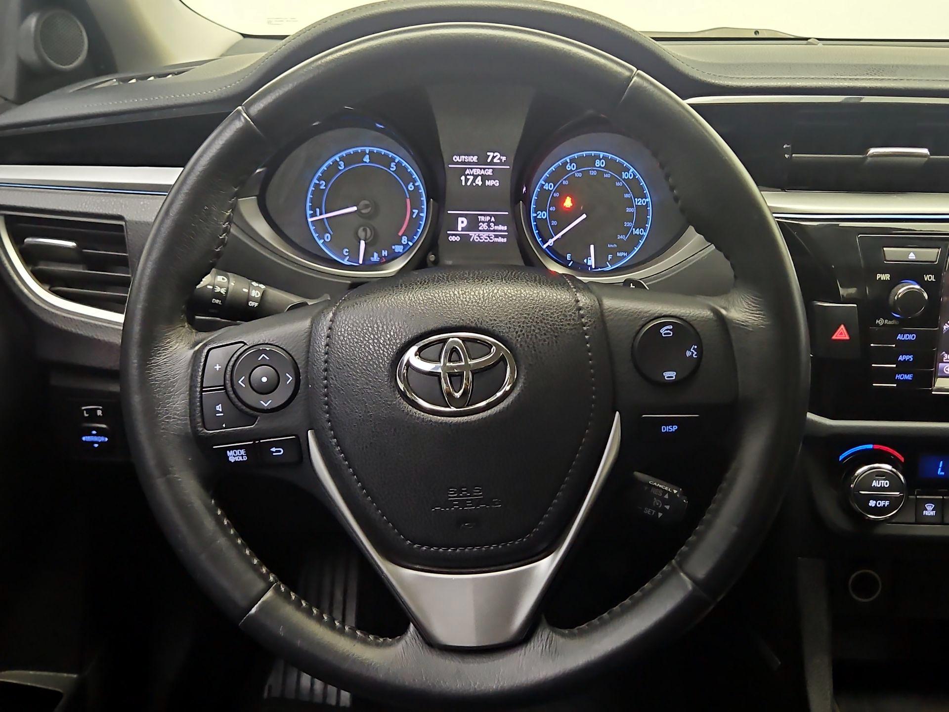Thumbnail: 2015 Toyota Corolla - 10