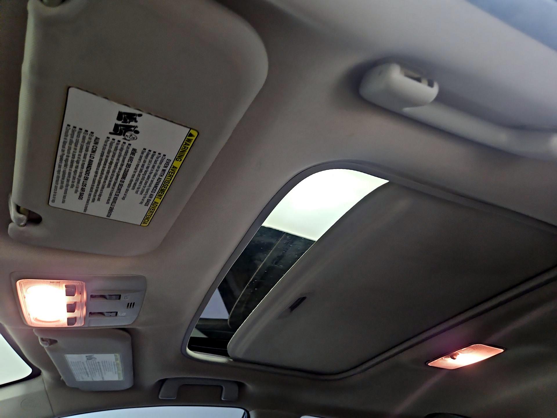 Thumbnail: 2015 Toyota Corolla - 20
