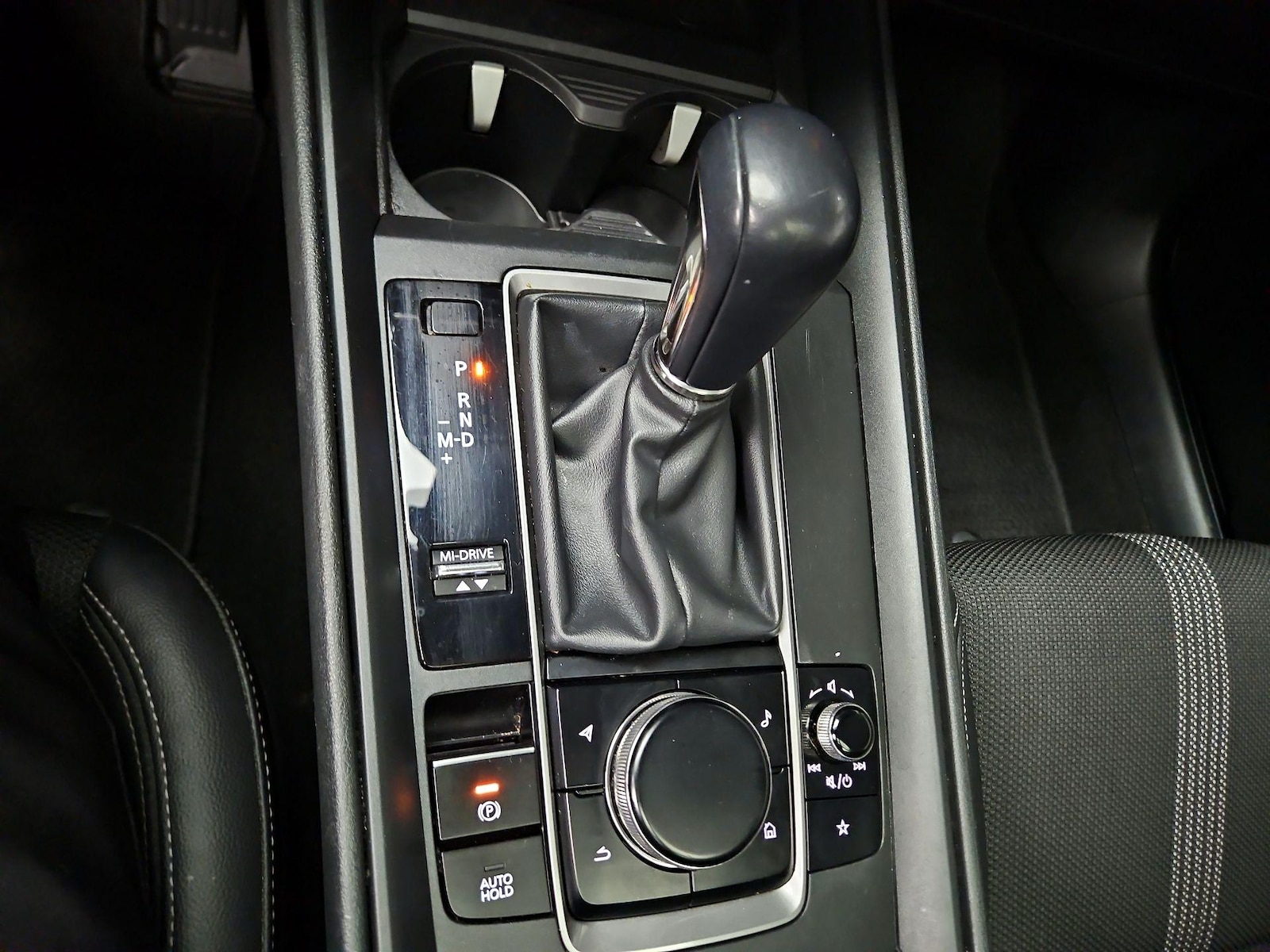 2024 Mazda CX-50 S PREMIUM - Photo 9