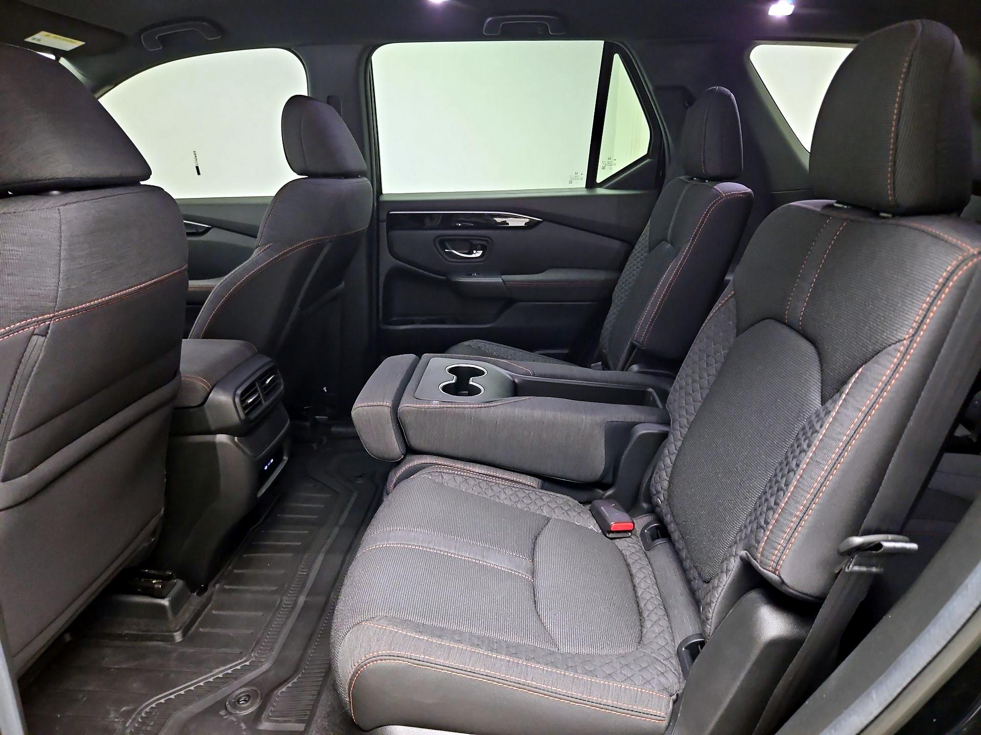 Thumbnail: 2025 Honda Pilot - 19