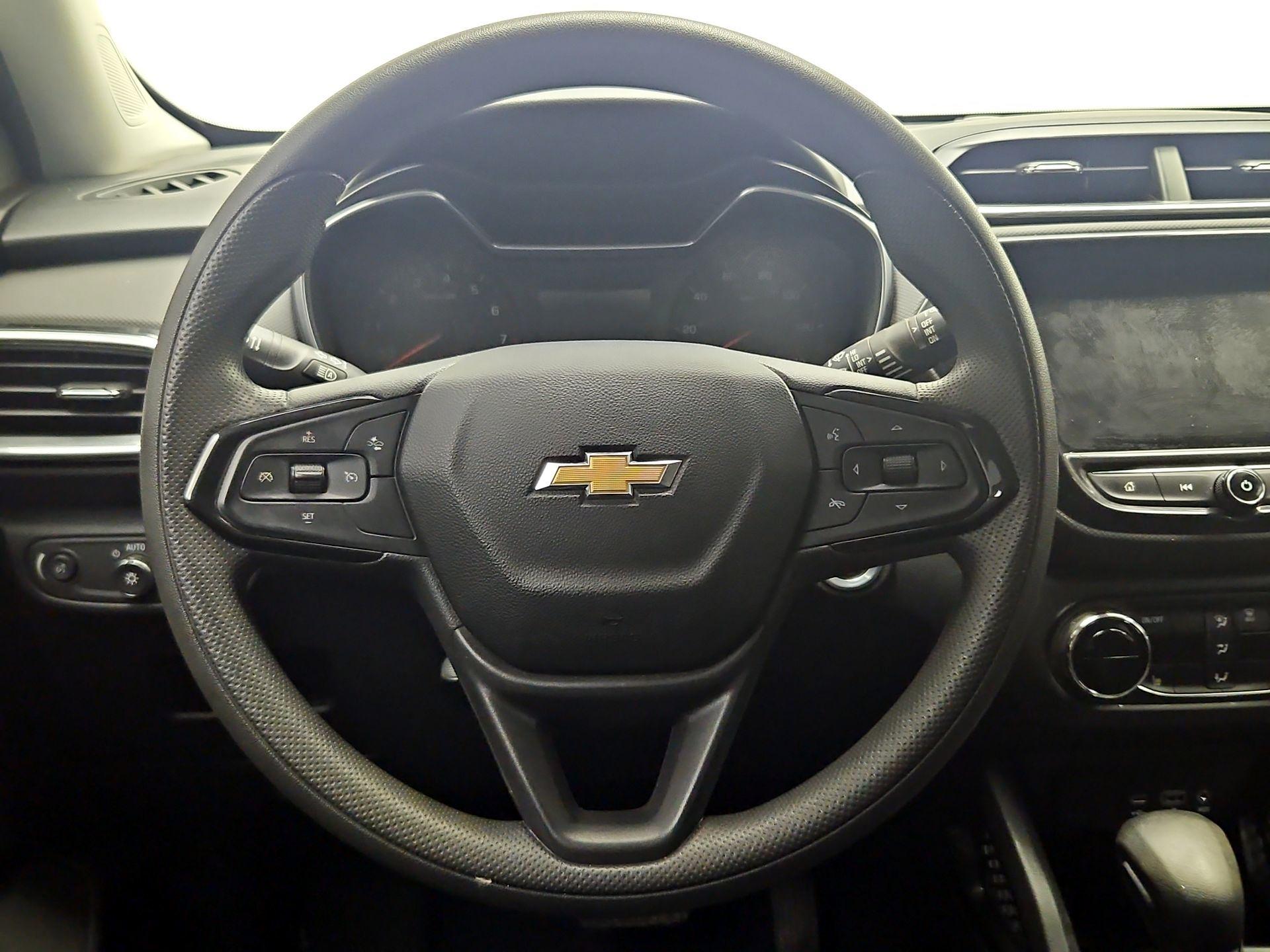 Thumbnail: 2022 Chevrolet TrailBlazer - 10