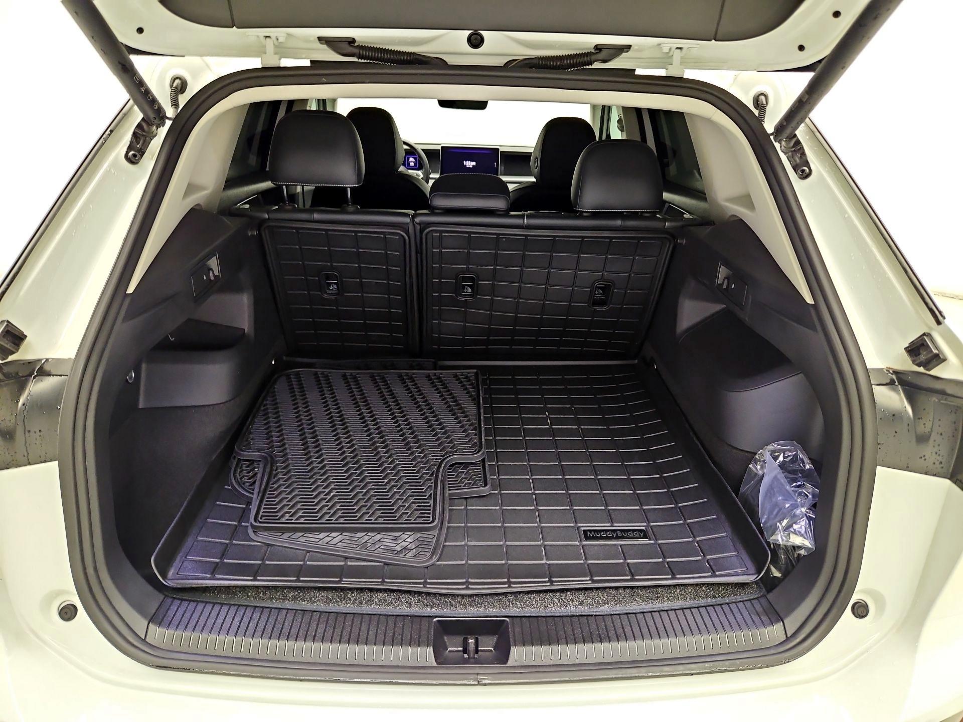 Thumbnail: 2025 Volkswagen Tiguan - 18