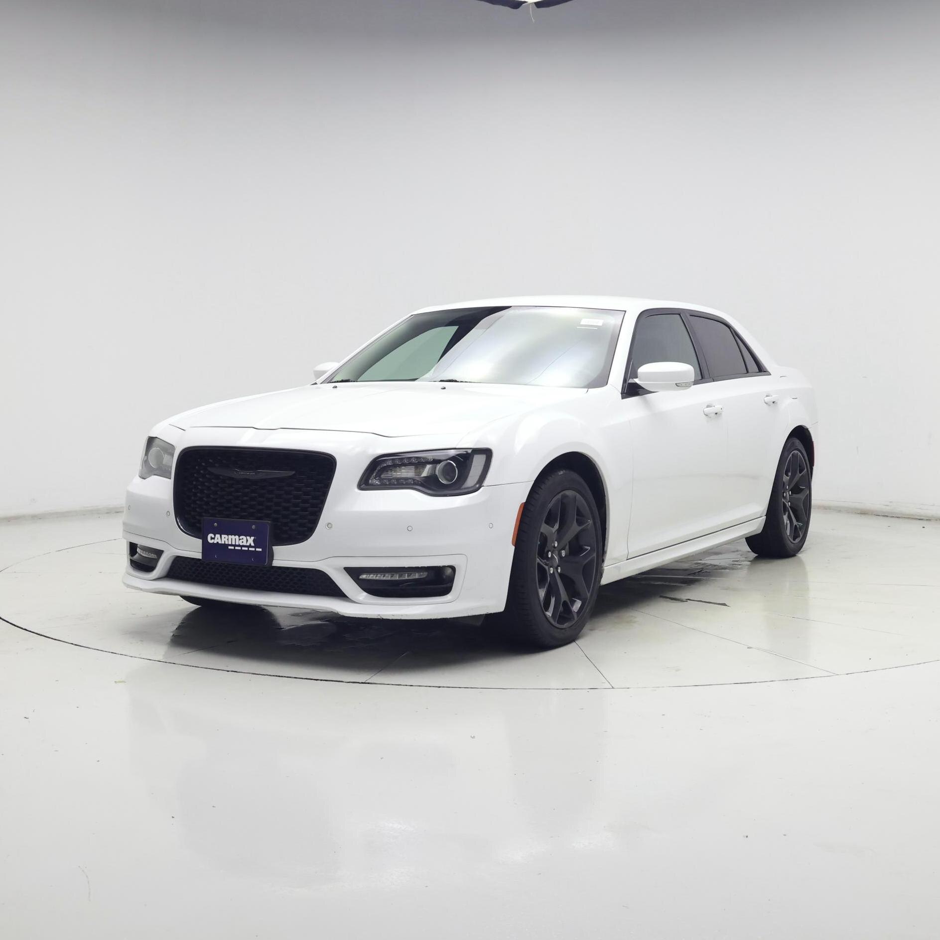 Thumbnail: 2022 Chrysler 300 - 4