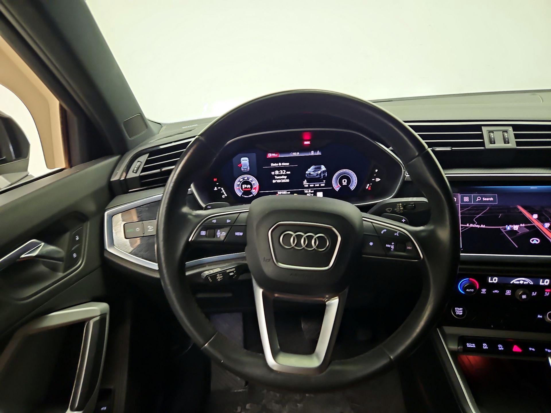 Thumbnail: 2021 Audi Q3 - 10