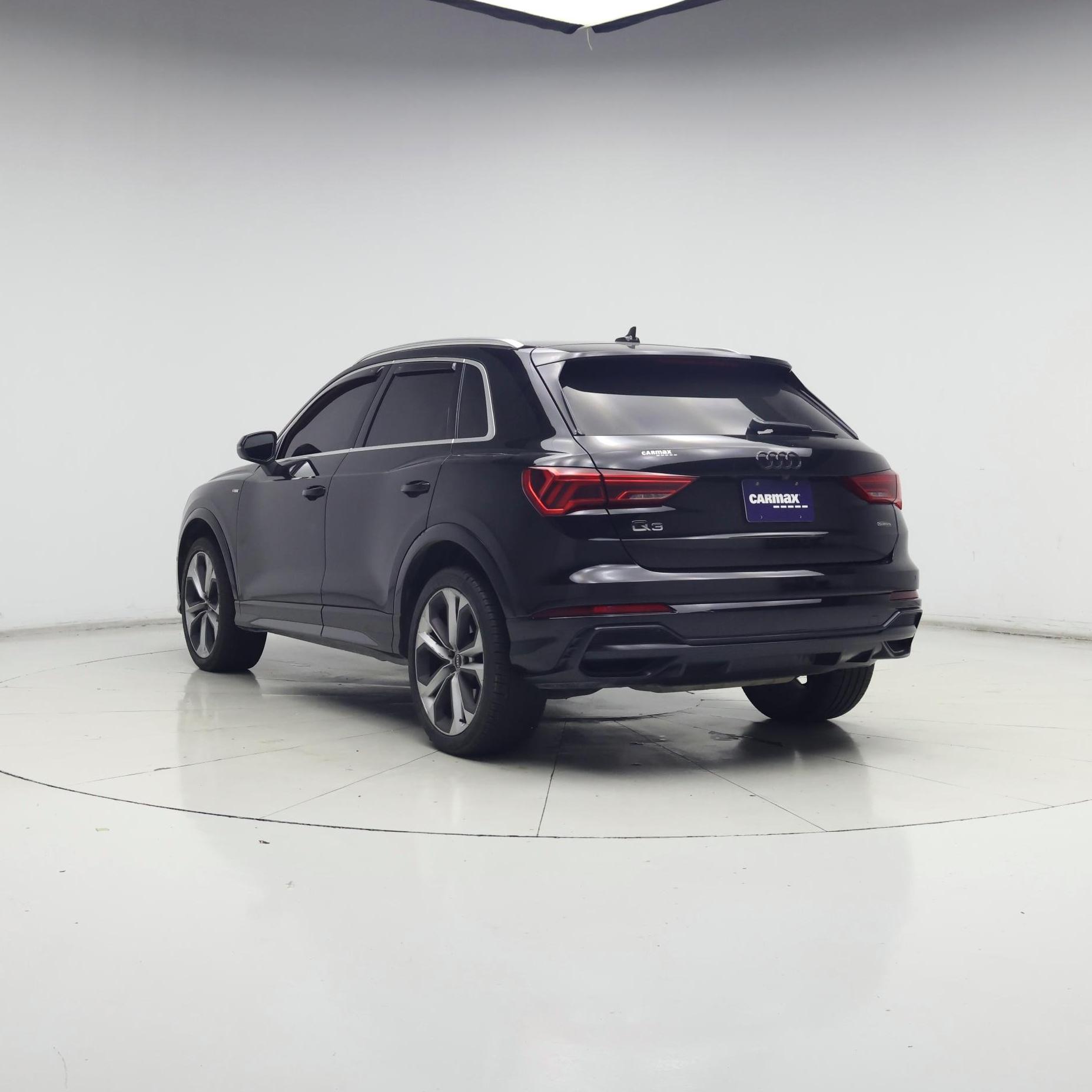 Thumbnail: 2021 Audi Q3 - 2