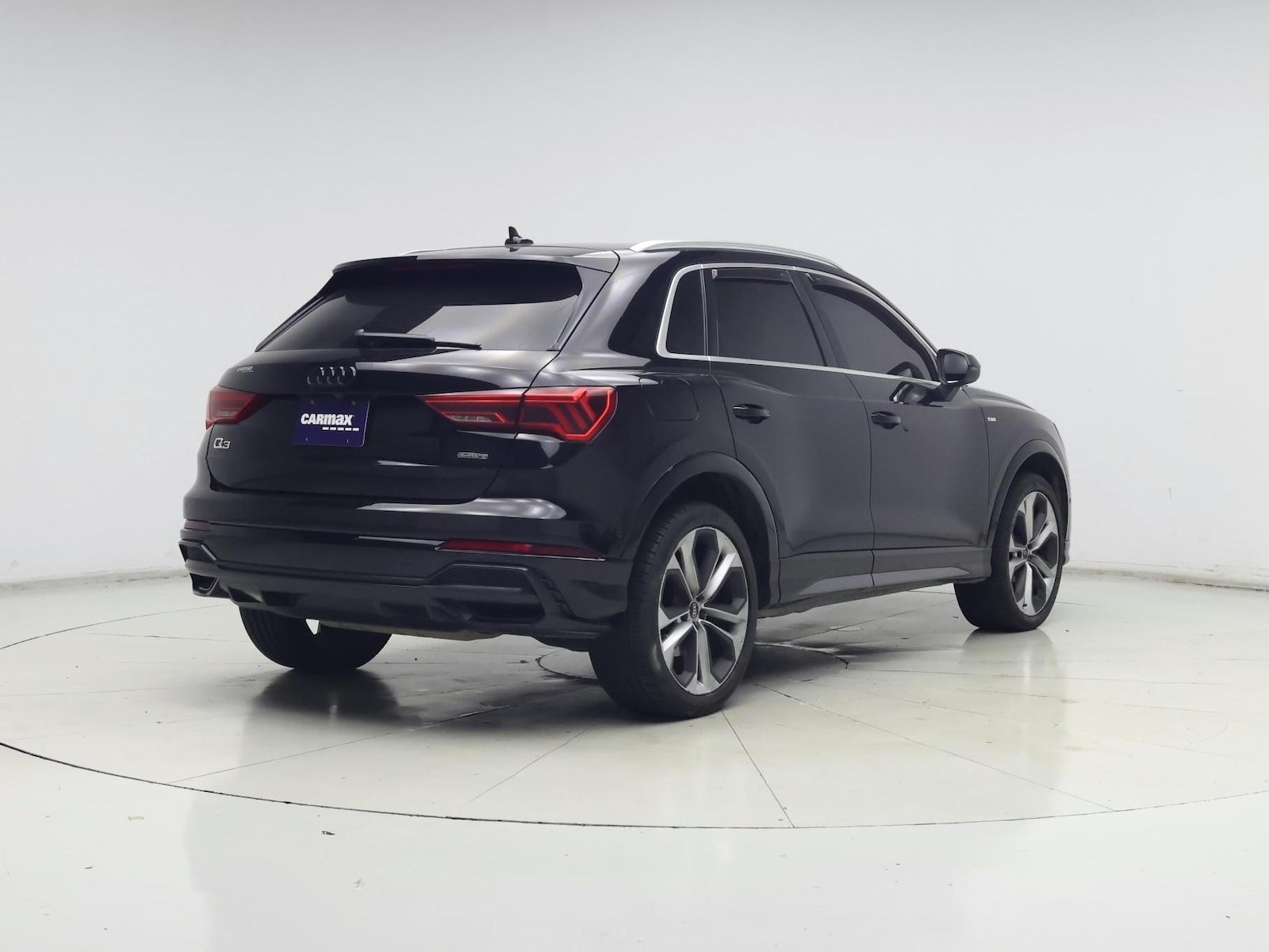 2021 Audi Q3 S Line Premium Plus - Photo 9