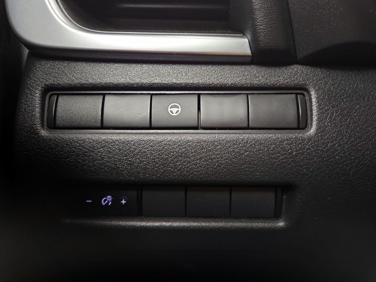 2023 Nissan Rogue SV - Photo 14