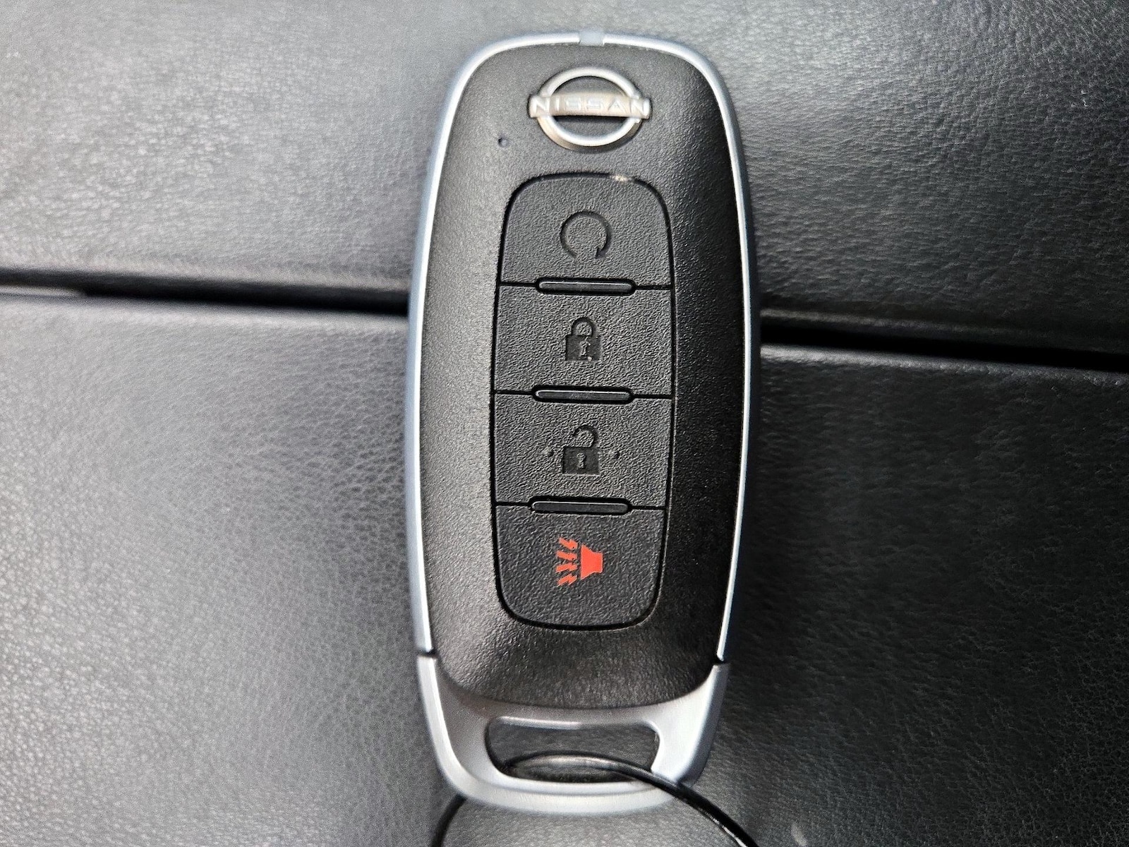 2023 Nissan Rogue SV - Photo 23
