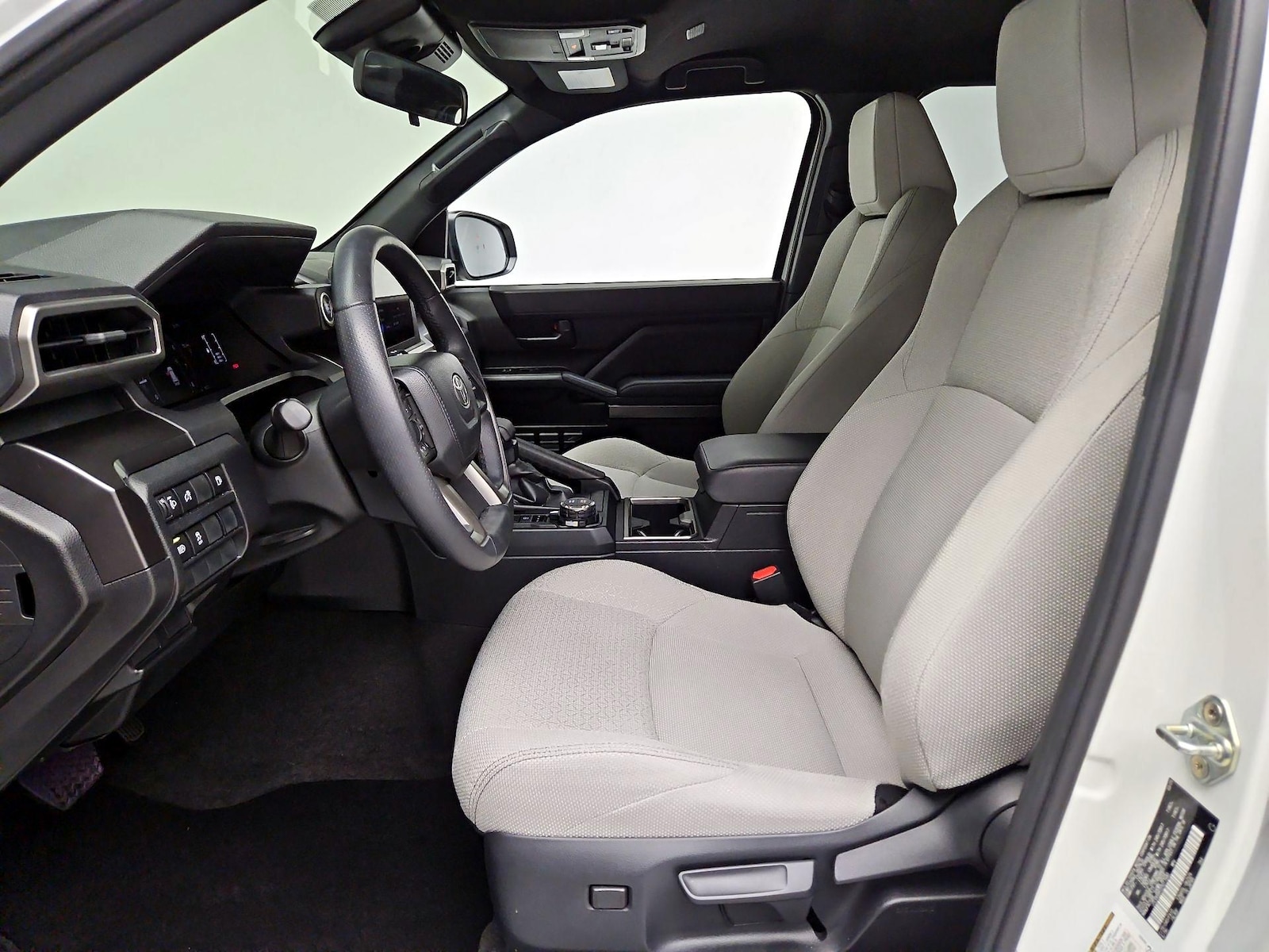 2025 Toyota 4Runner SR5 - Photo 12