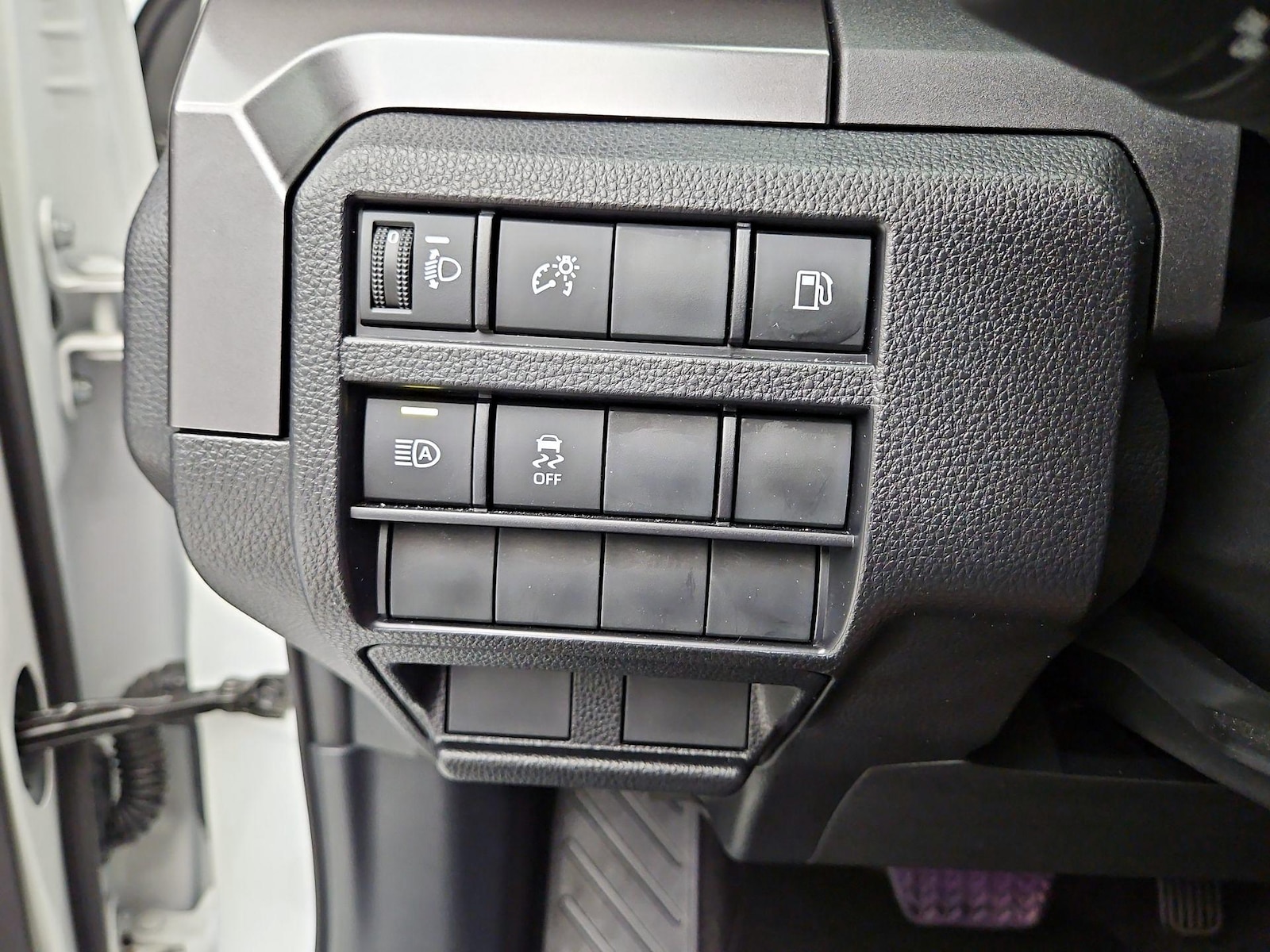 2025 Toyota 4Runner SR5 - Photo 14
