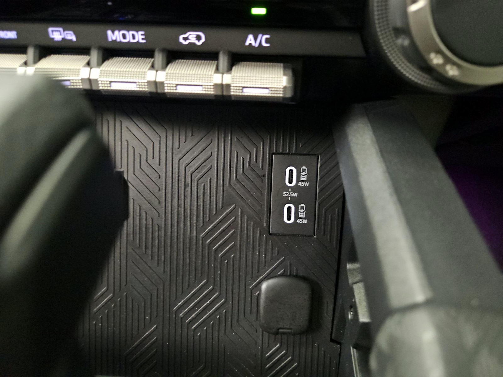 2025 Toyota 4Runner SR5 - Photo 19