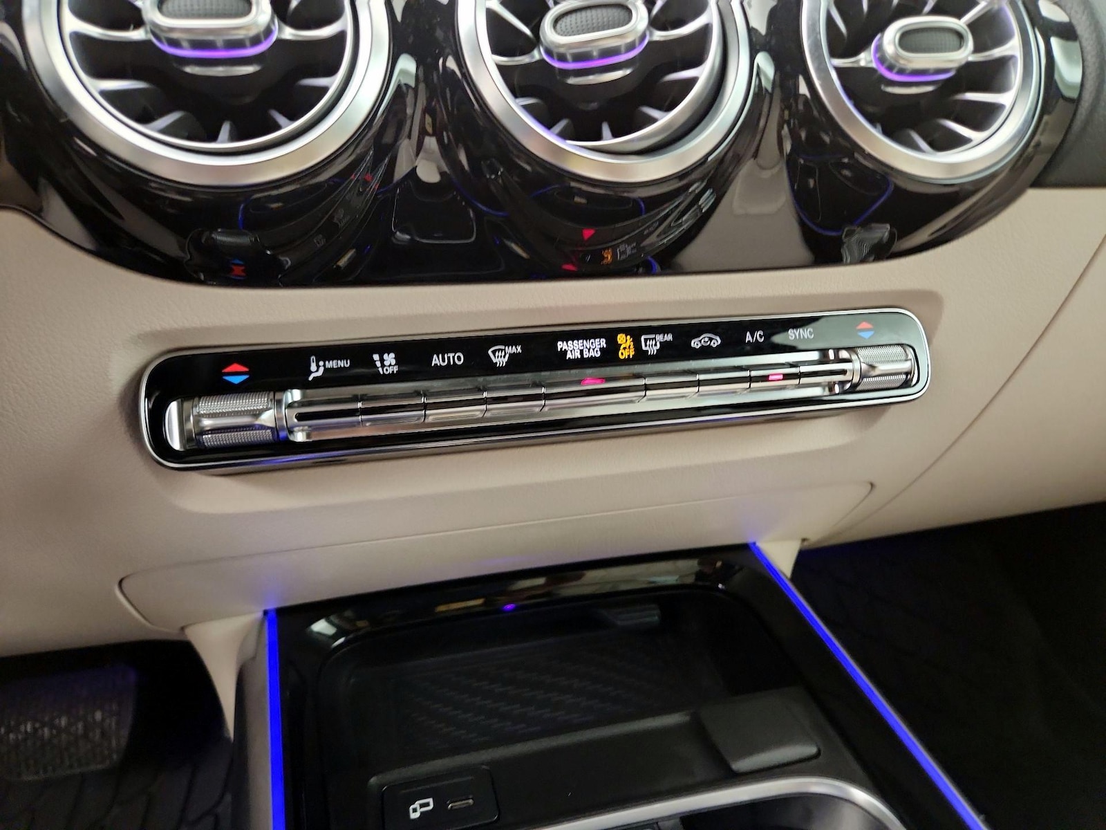 2021 Mercedes-Benz GLA GLA250 - Photo 17
