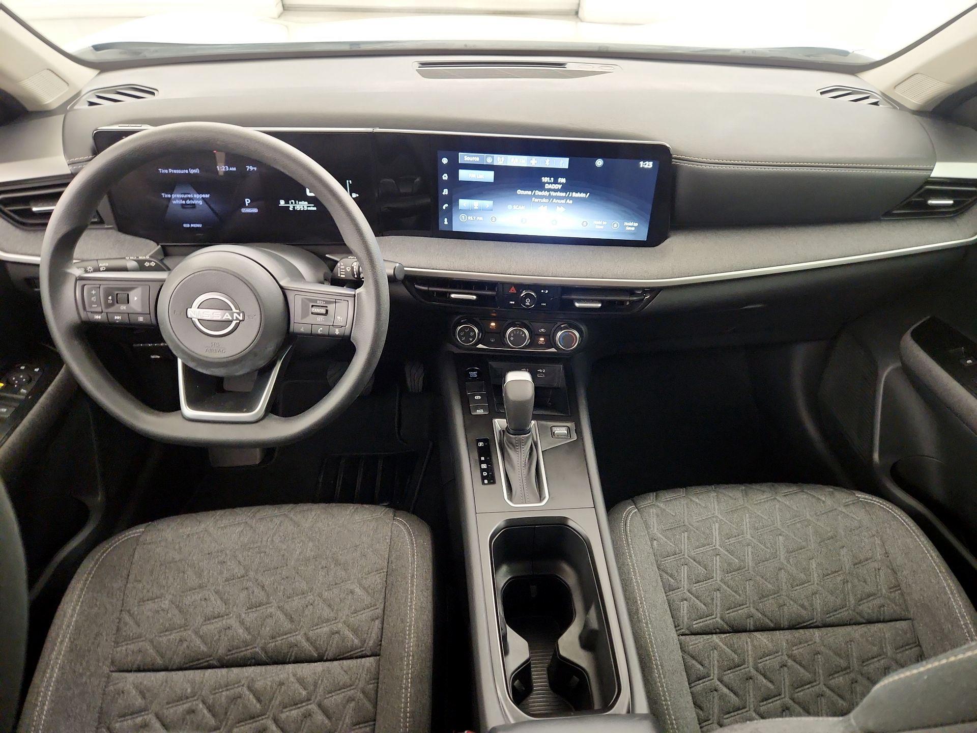 Thumbnail: 2025 Nissan Kicks - 9