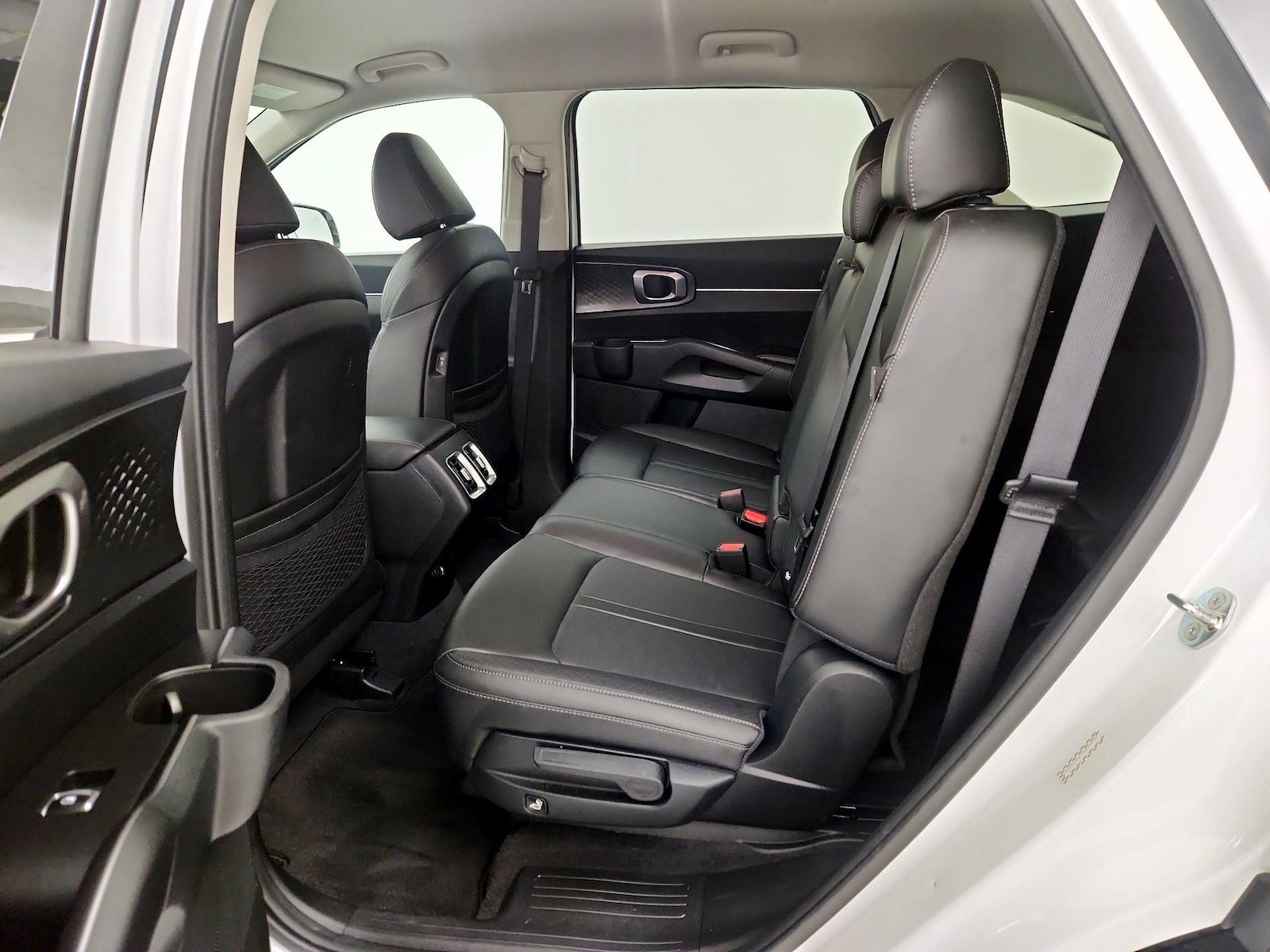 2025 Kia Sorento S - Photo 21