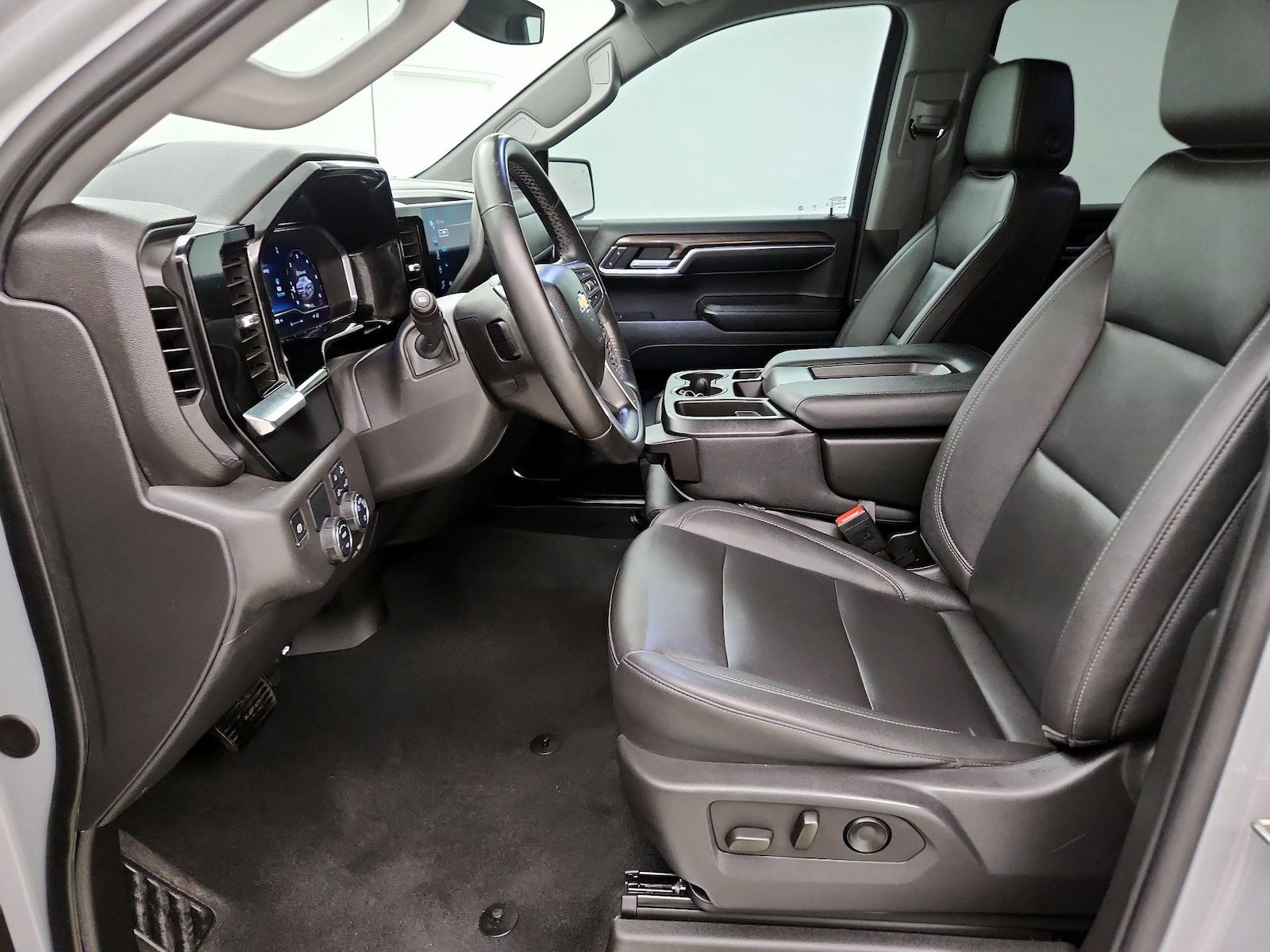 2024 Chevrolet Silverado 1500 LT - Photo 12