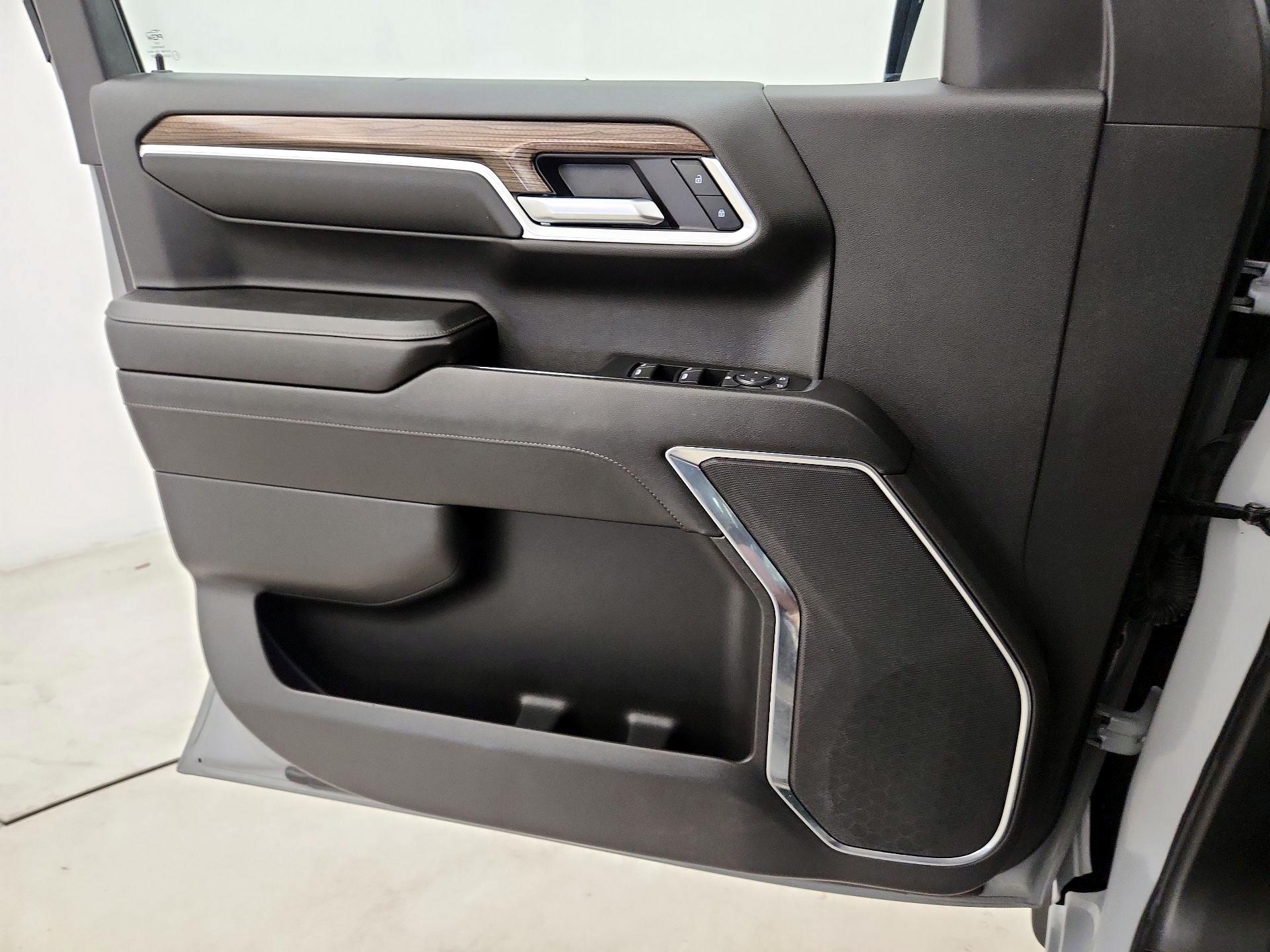 Thumbnail: 2024 Chevrolet Silverado 1500 - 12