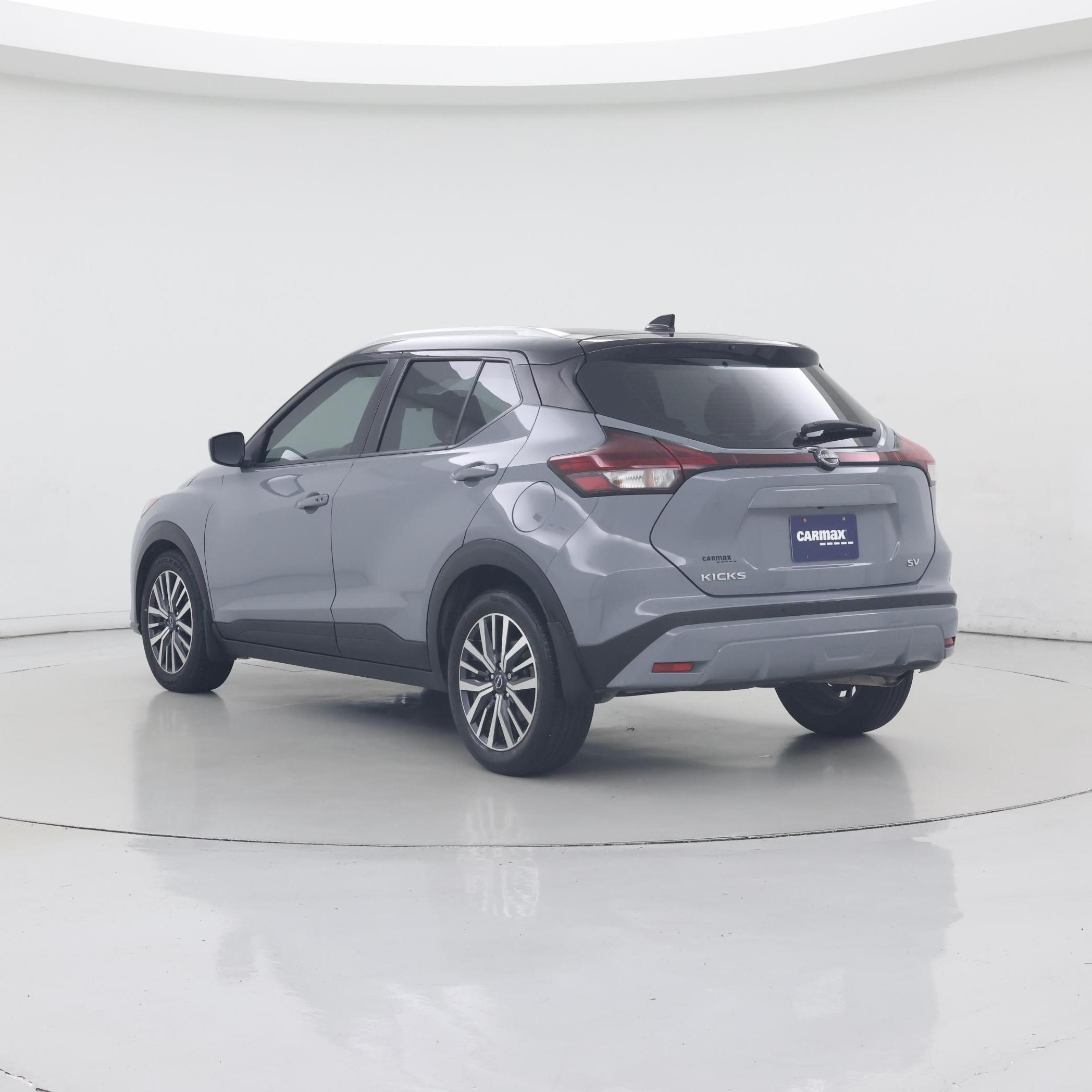 Thumbnail: 2023 Nissan Kicks - 2