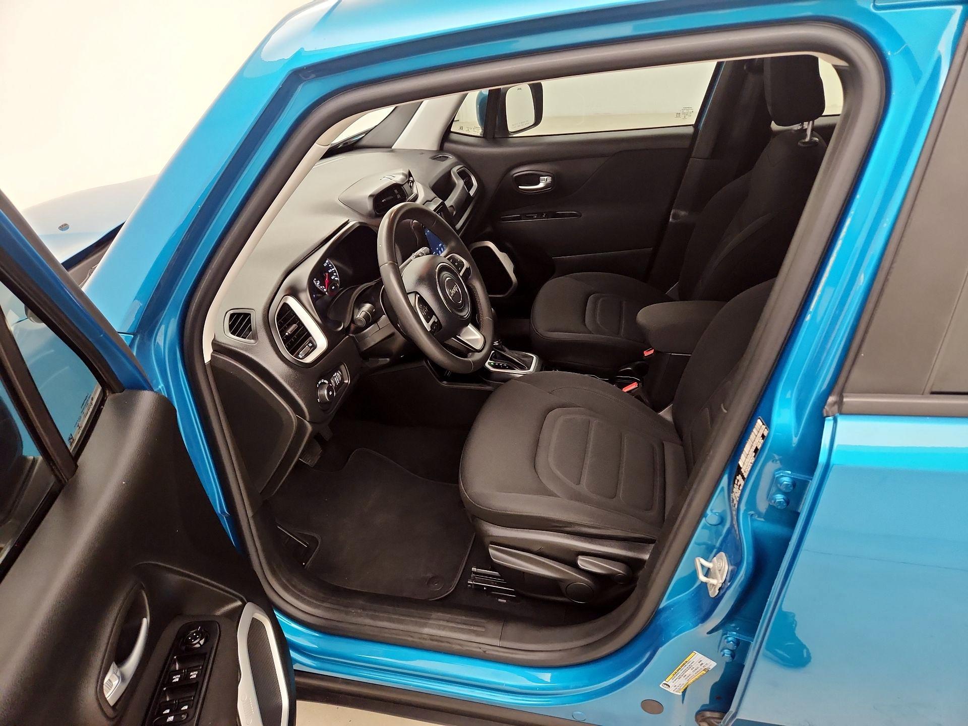 Thumbnail: 2021 Jeep Renegade - 11