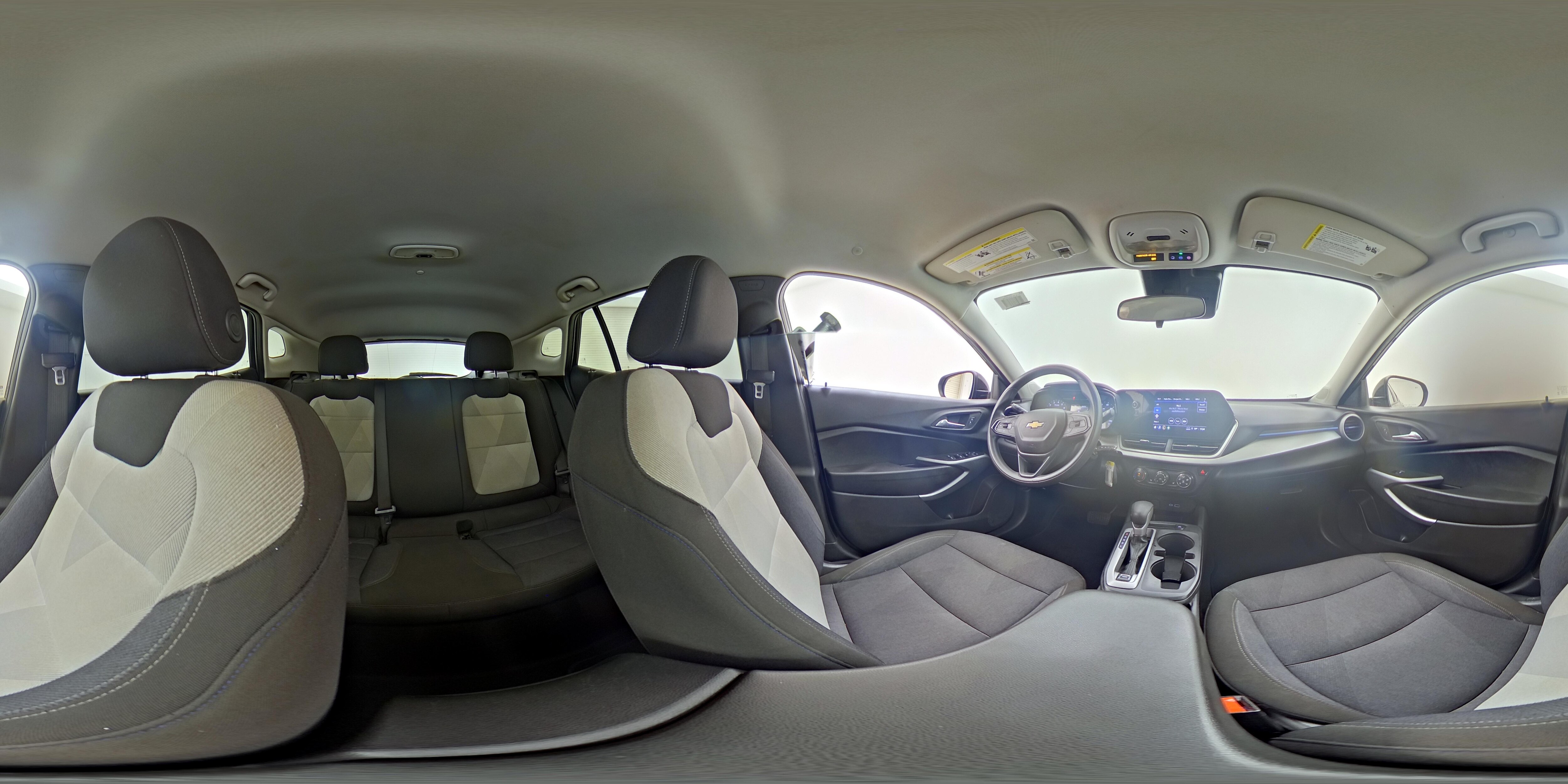 2025 Chevrolet Trax LS - Photo 24