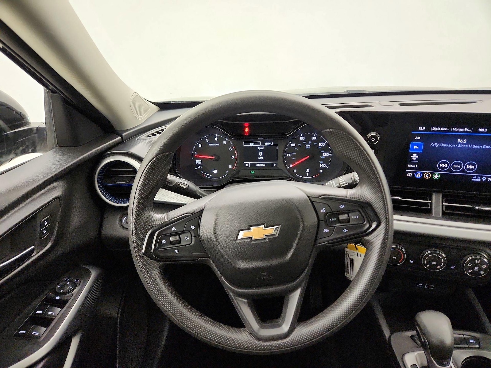 2025 Chevrolet Trax LS - Photo 11
