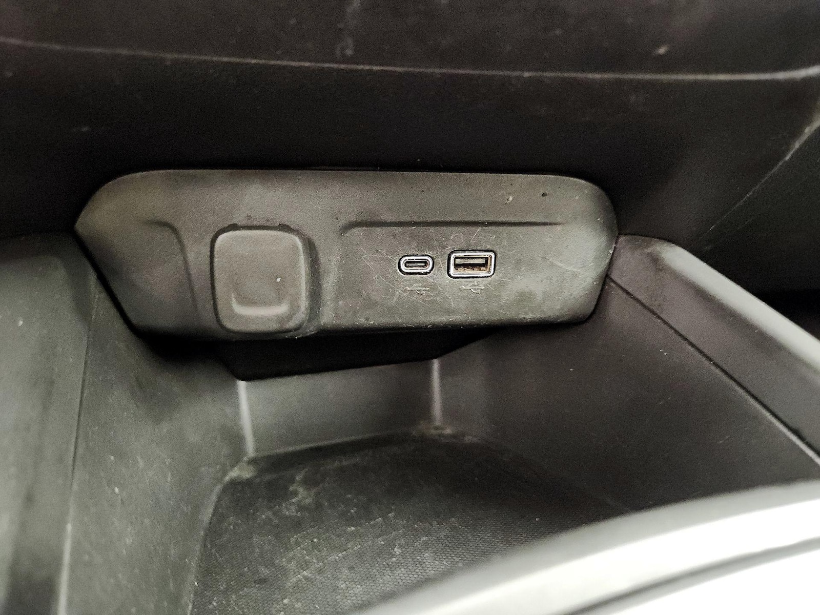 2025 Chevrolet Trax LS - Photo 19