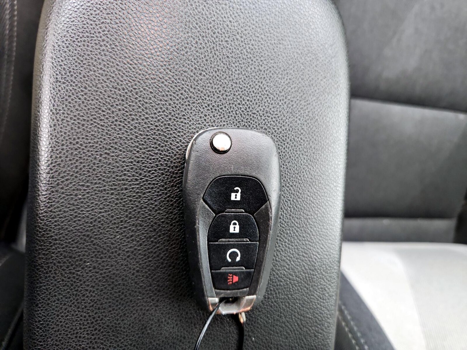 2025 Chevrolet Trax LS - Photo 23