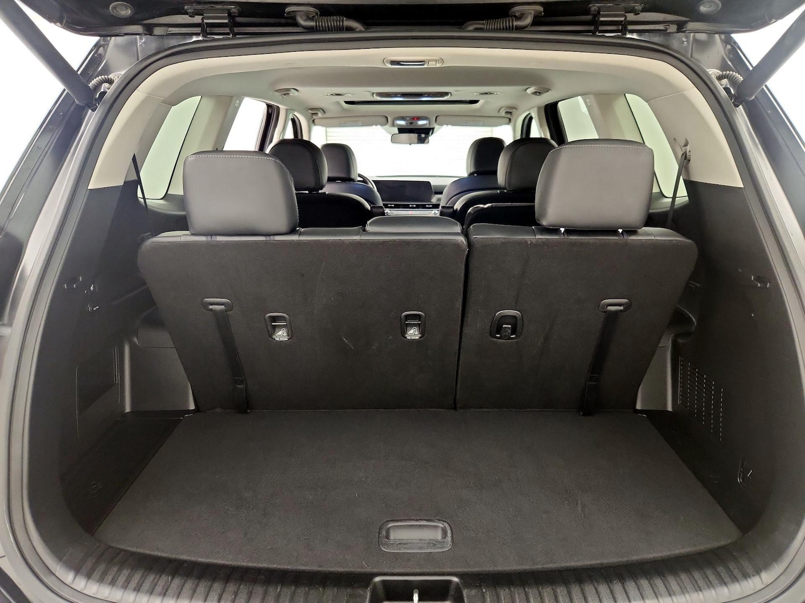2025 Kia Telluride S - Photo 24
