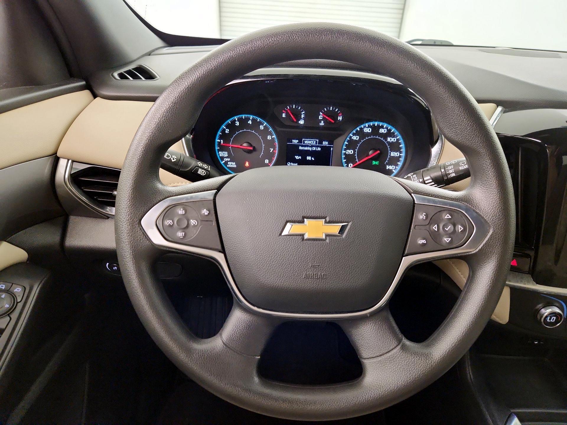 Thumbnail: 2023 Chevrolet Traverse - 10