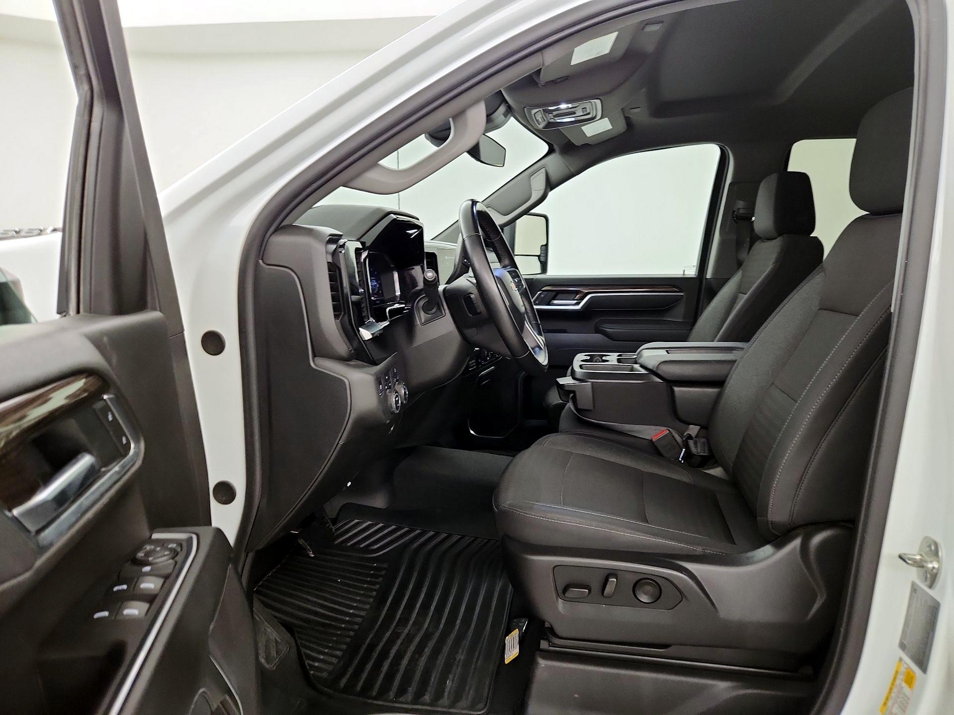 Thumbnail: 2025 Chevrolet Silverado 2500 - 11