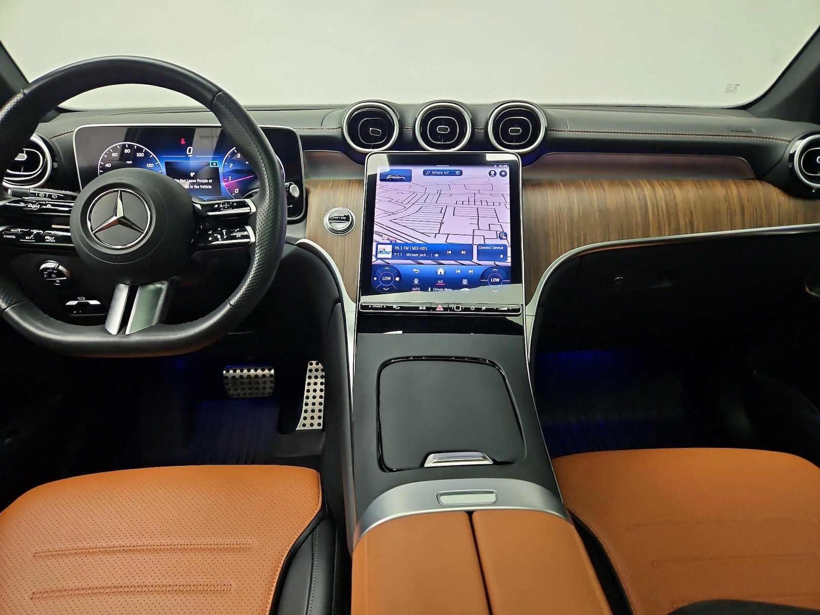 2024 Mercedes-Benz GLC GLC 300 - Photo 10