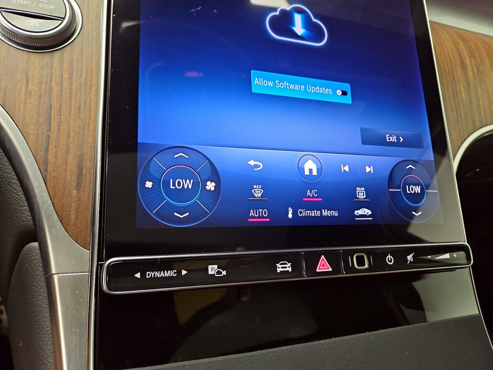 2024 Mercedes-Benz GLC GLC 300 - Photo 18