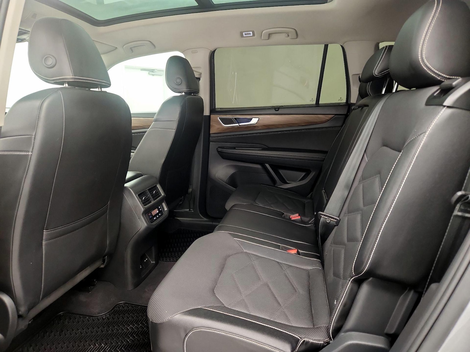 Rear Air Conditioning