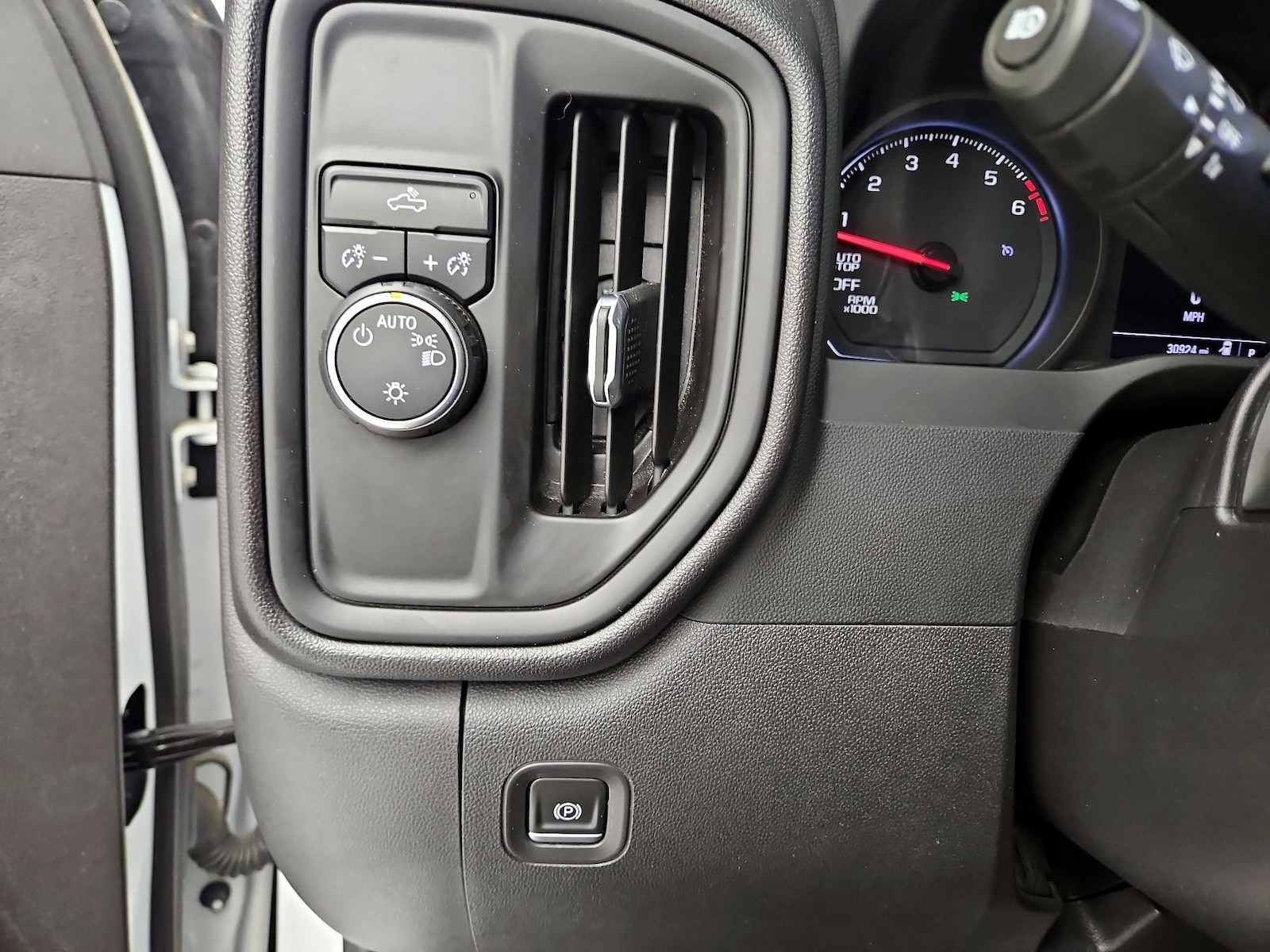 2022 Chevrolet Silverado 1500 Work Truck - Photo 14