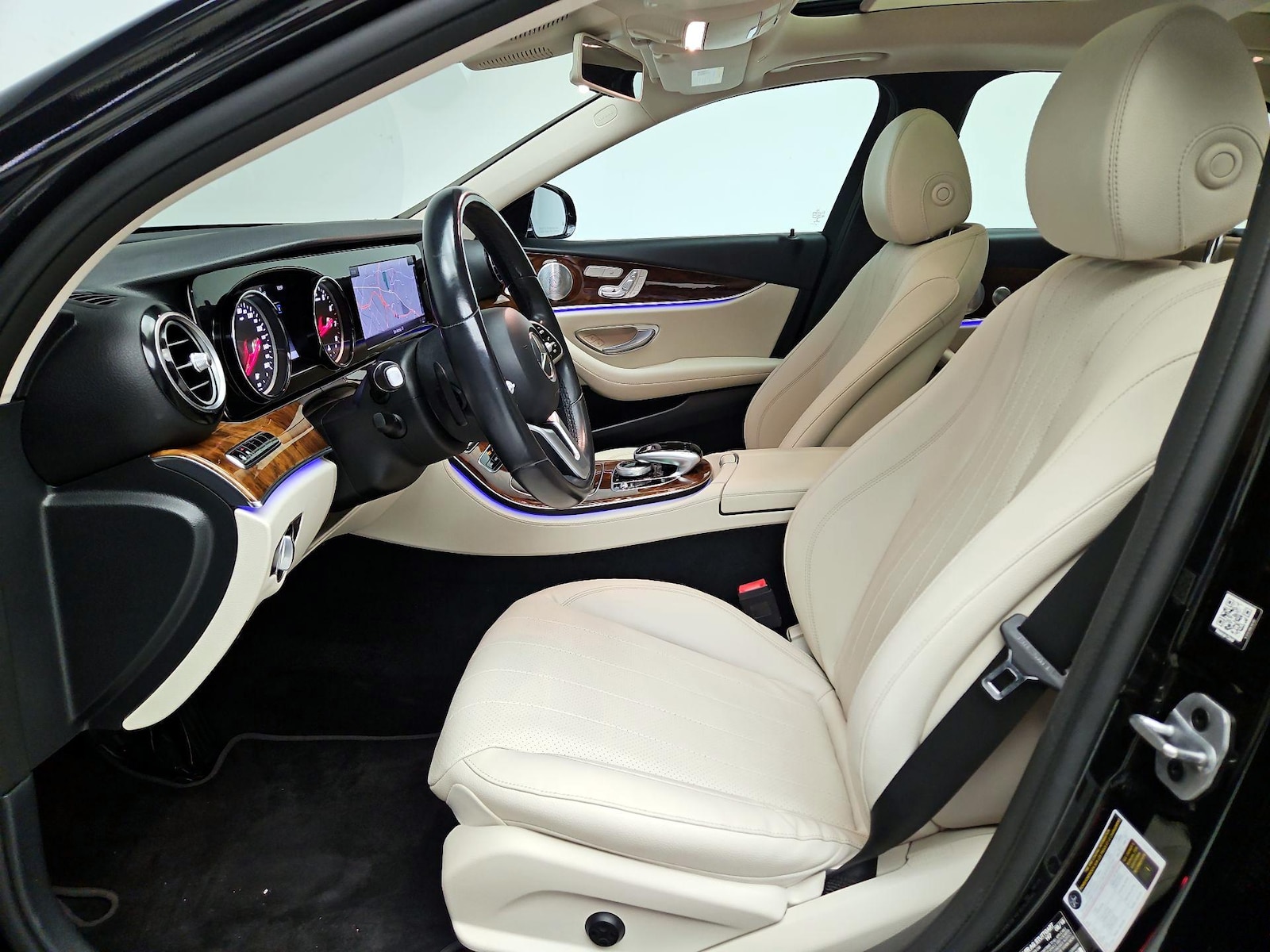2019 Mercedes-Benz E-Class E450 - Photo 12