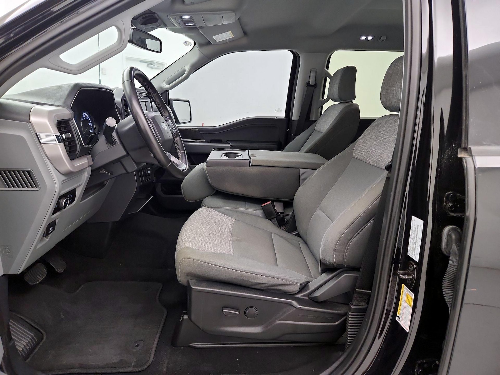 Power Seat(s) & Side Airbags