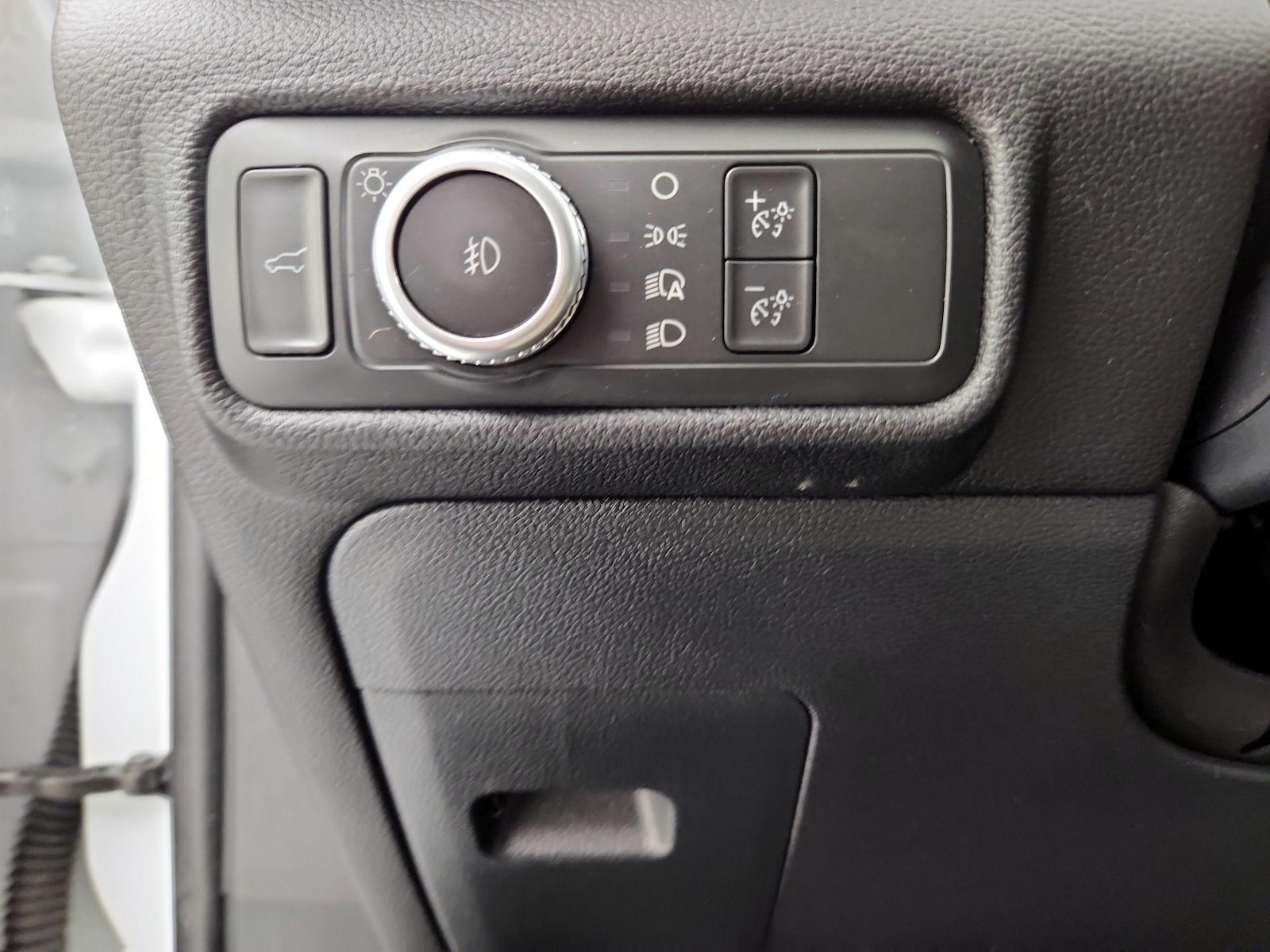 2022 Ford Explorer XLT - Photo 14
